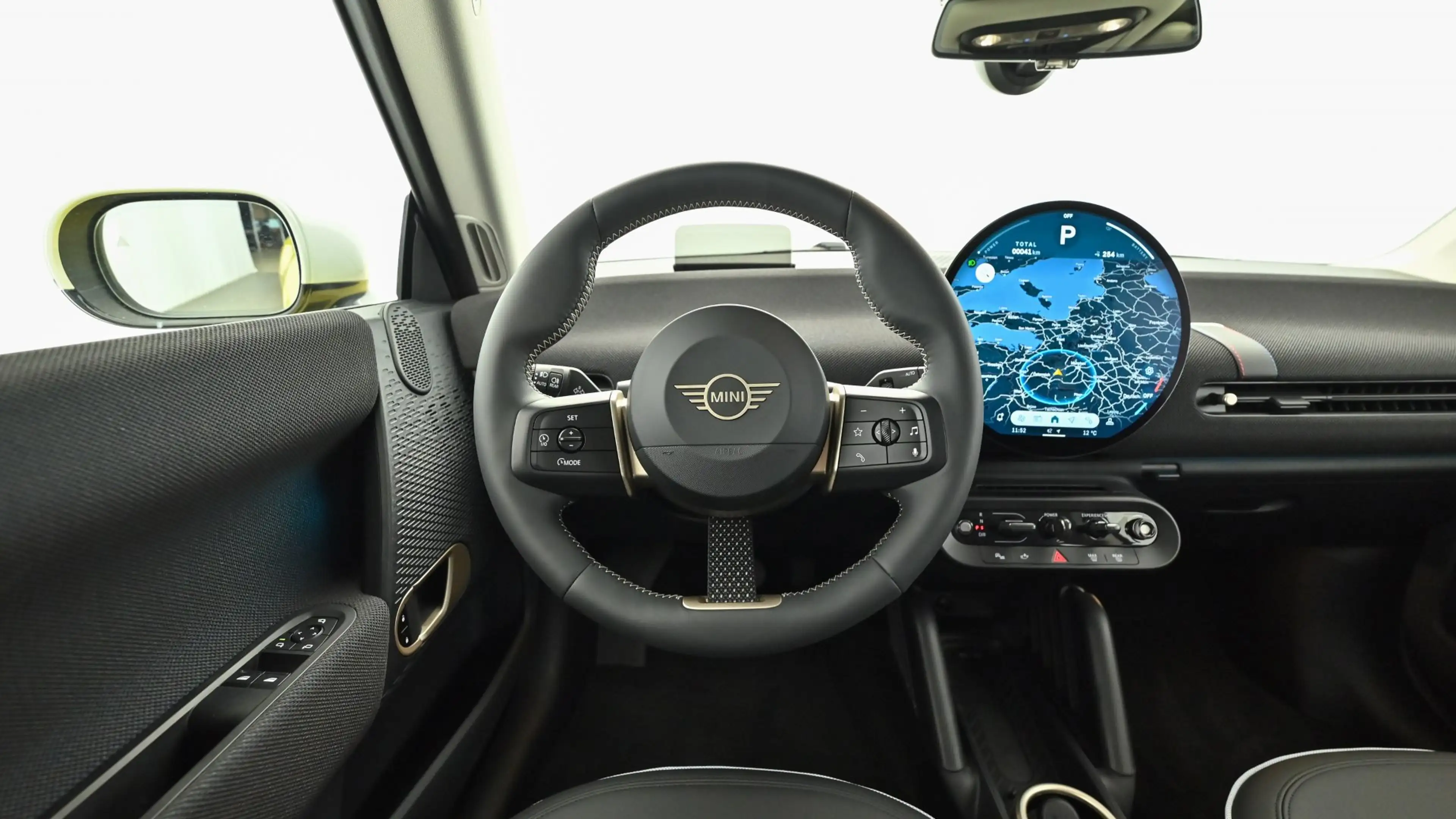 MINI Cooper E — photo 15