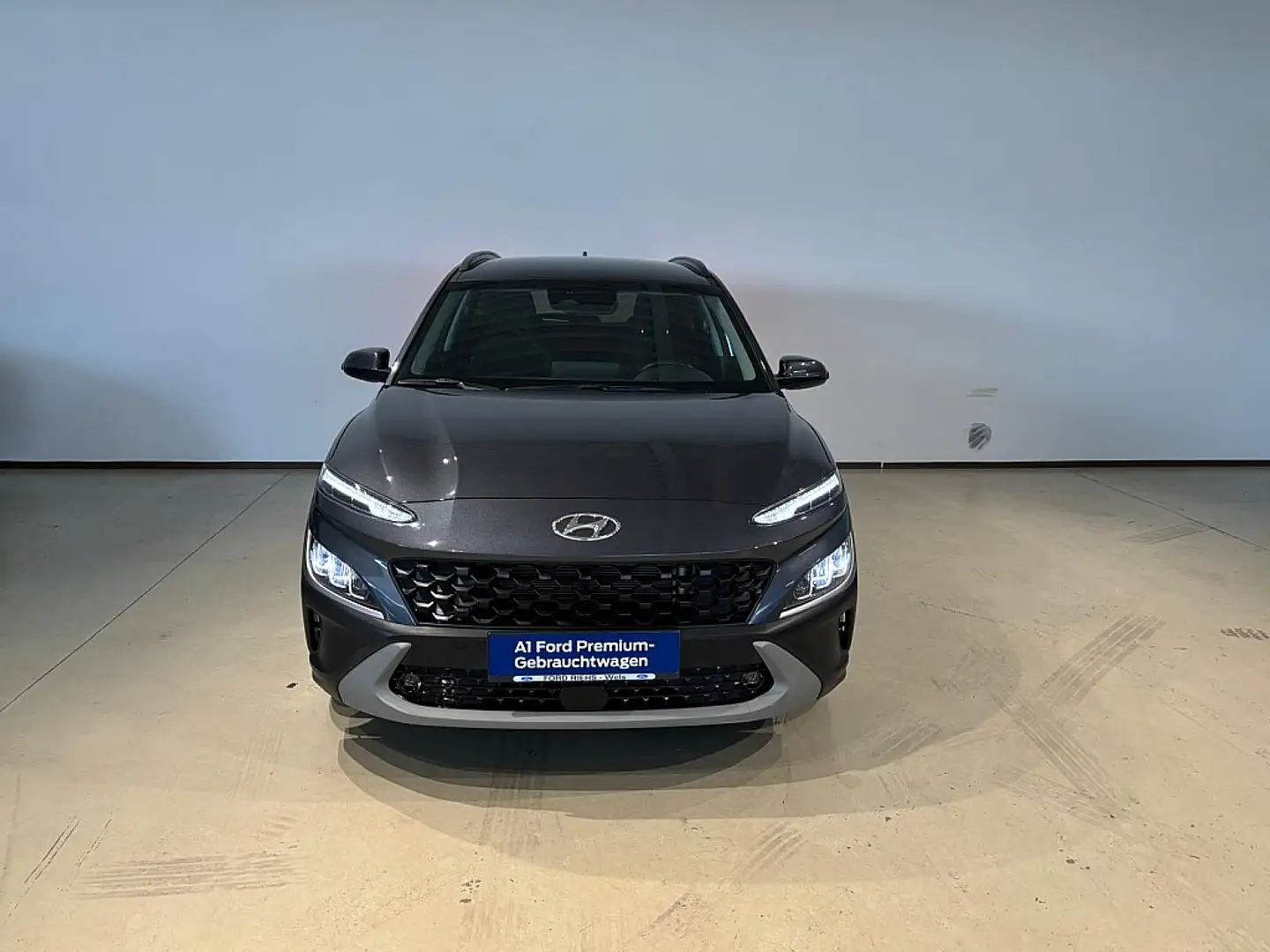 Hyundai KONA Kona 1,6 GDI Hybrid Trend Line DCT Aut. Grau - 2