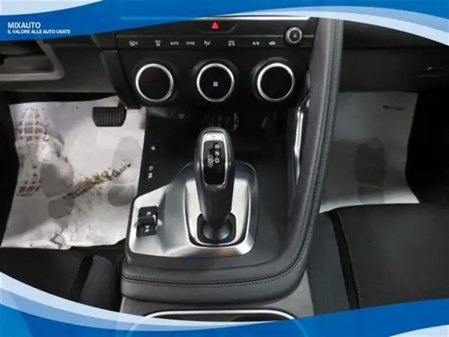 Jaguar E-Pace view 7