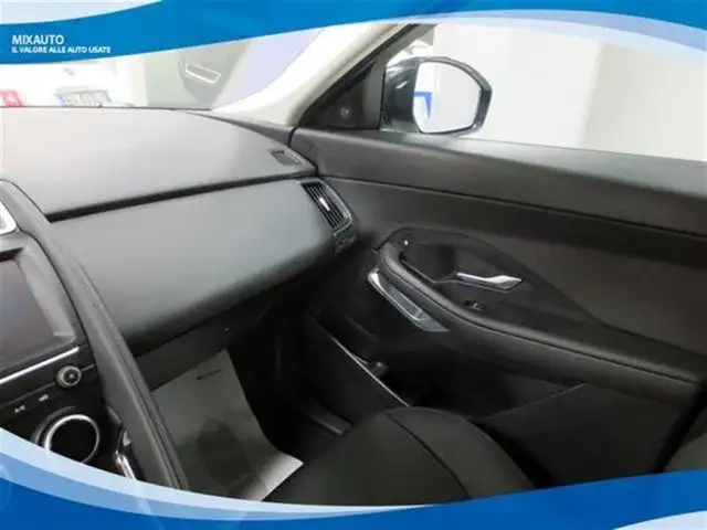Jaguar E-Pace view 10