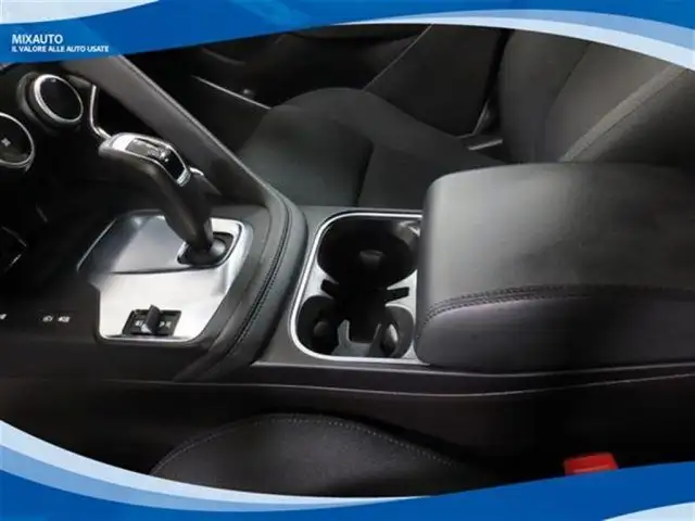 Jaguar E-Pace view 9