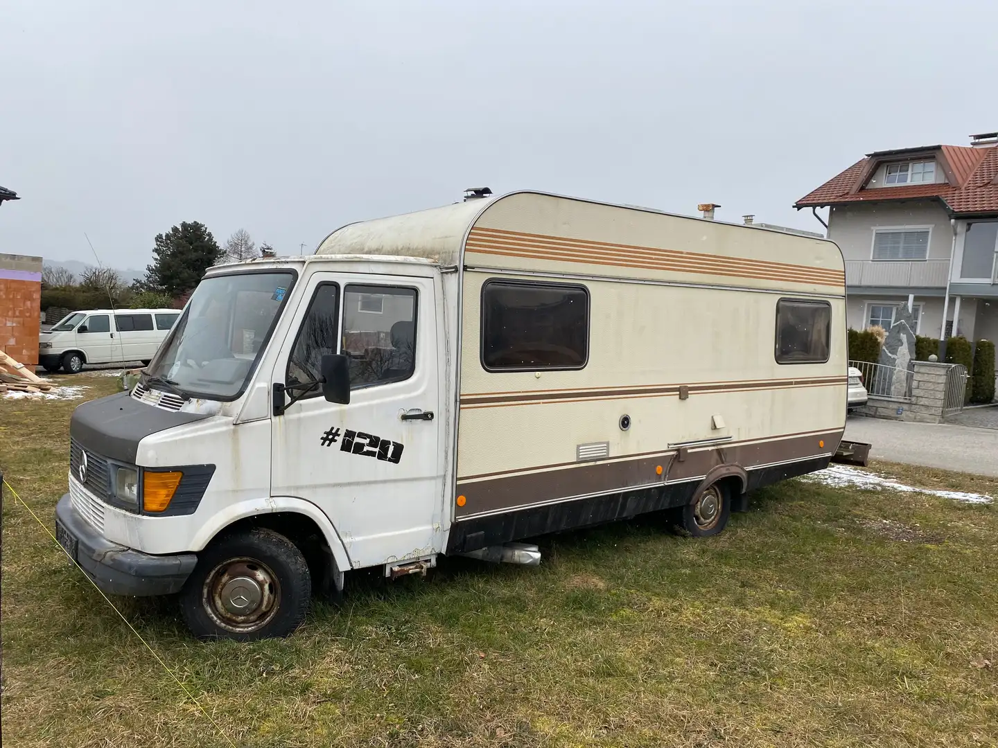 Mercedes-Benz Wohnmobil Bílá - 1
