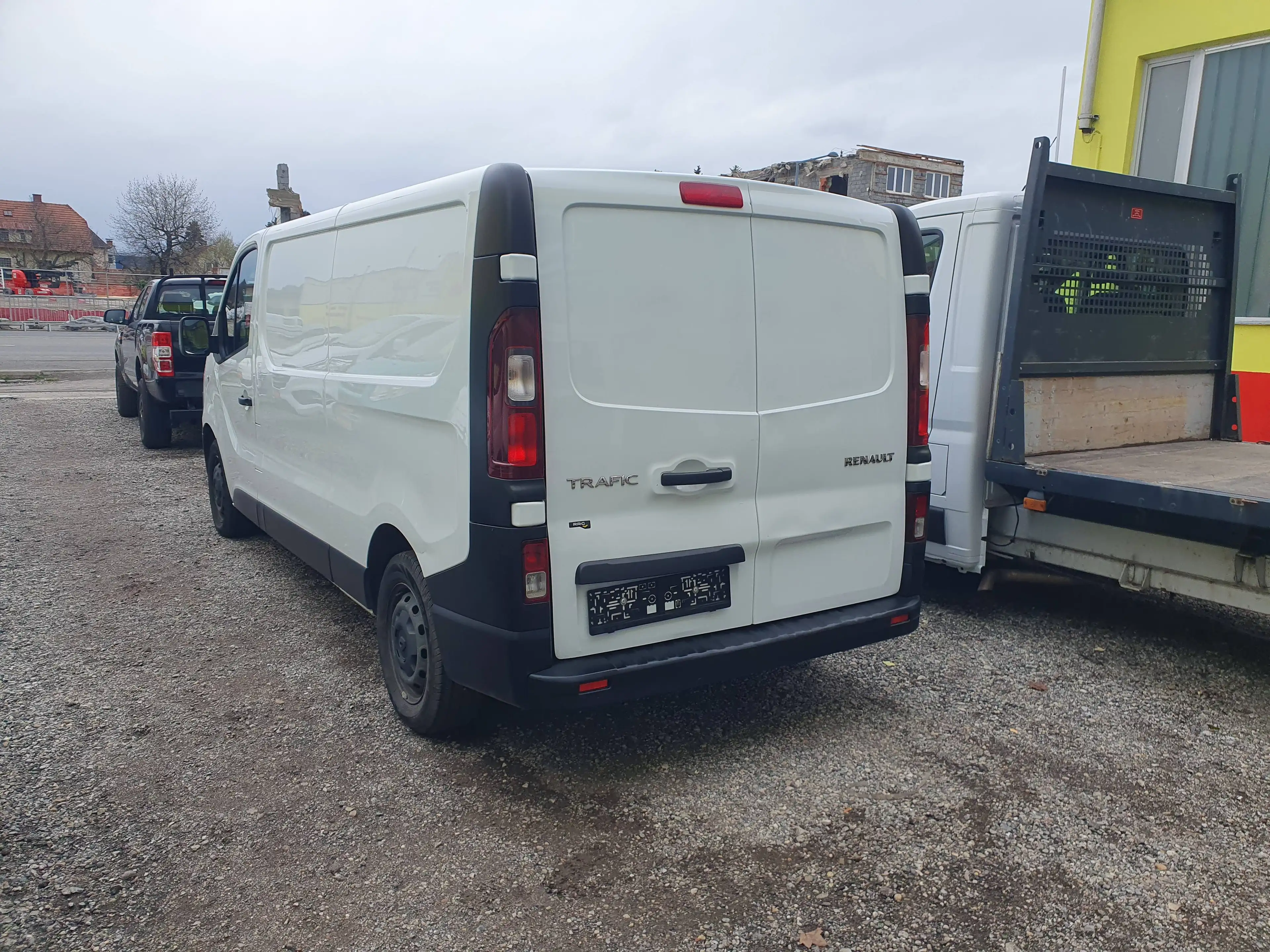 Renault Trafic L2/H1 NETTO 11.650.- Ohne Anzahlung monatl. 329.- — photo 4