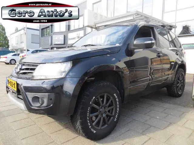 Suzuki Grand Vitara 2.4 Exclusive imperial ,led lier etc airco ecc ,st
