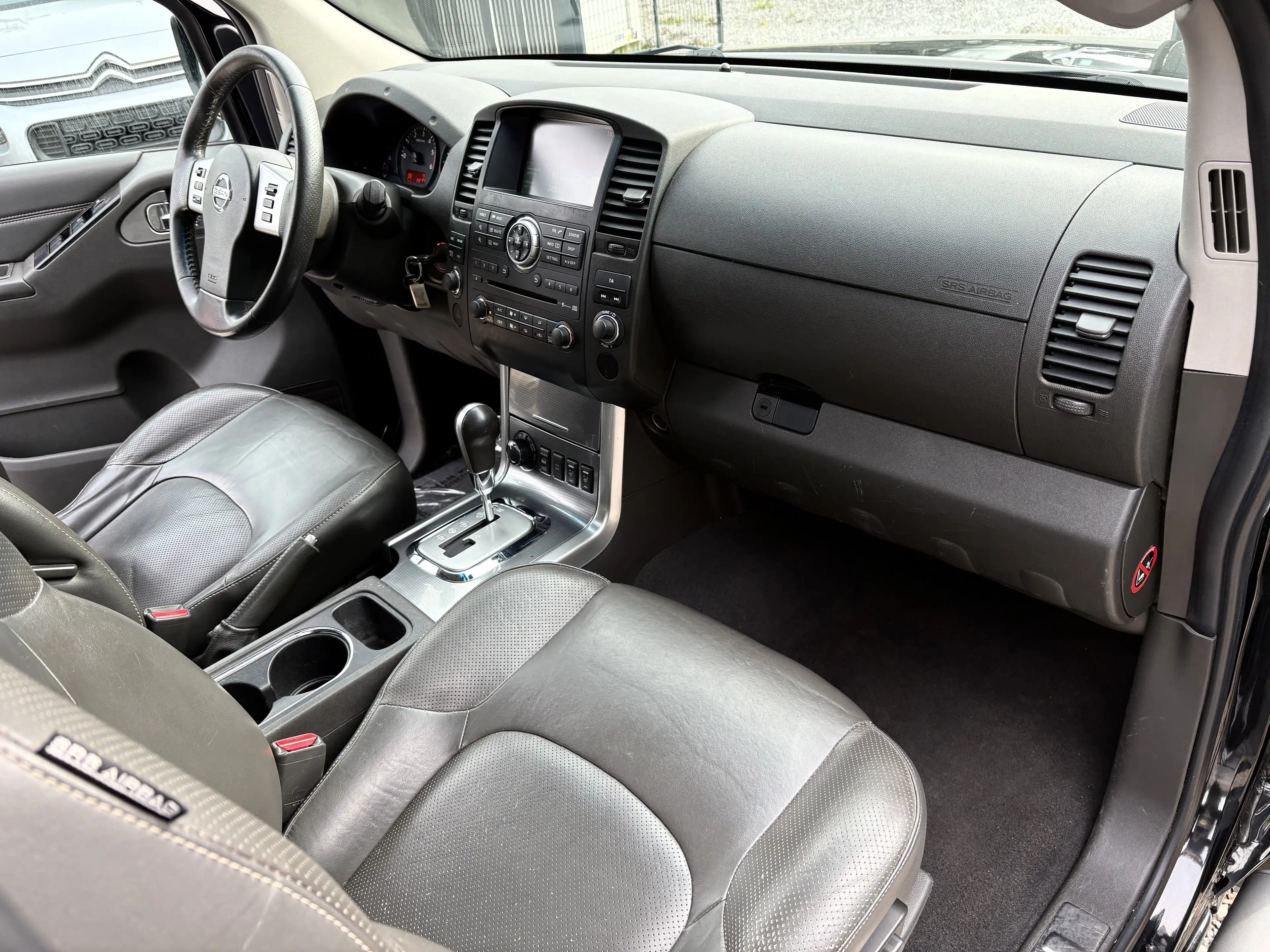 Nissan Navara Navara 2.5 dCi 4x4 190cv/ Automatique/ Full Option — photo 8