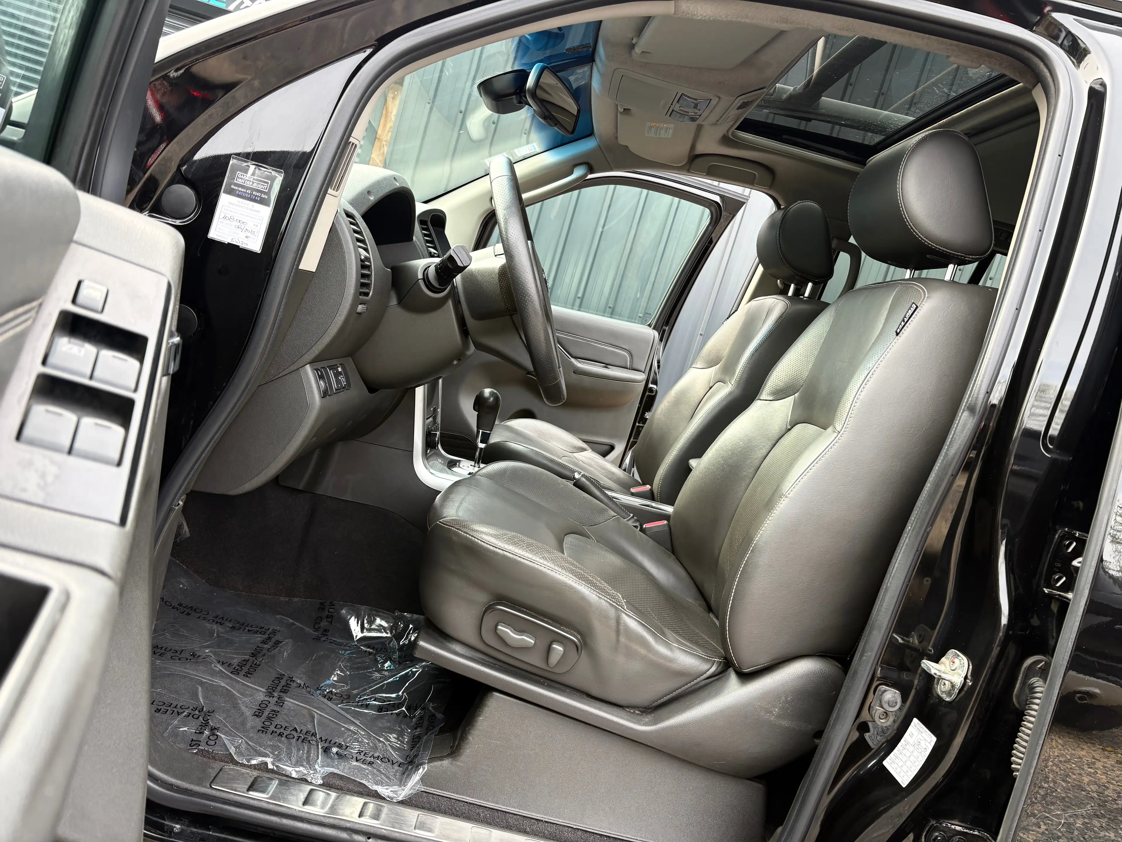 Nissan Navara Navara 2.5 dCi 4x4 190cv/ Automatique/ Full Option — photo 5