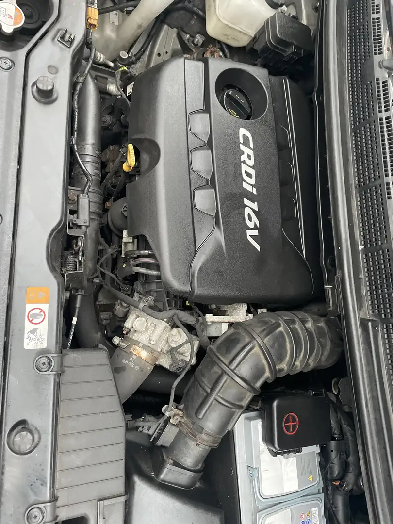 Kia Carens CRDi DPF LX Grau - 2