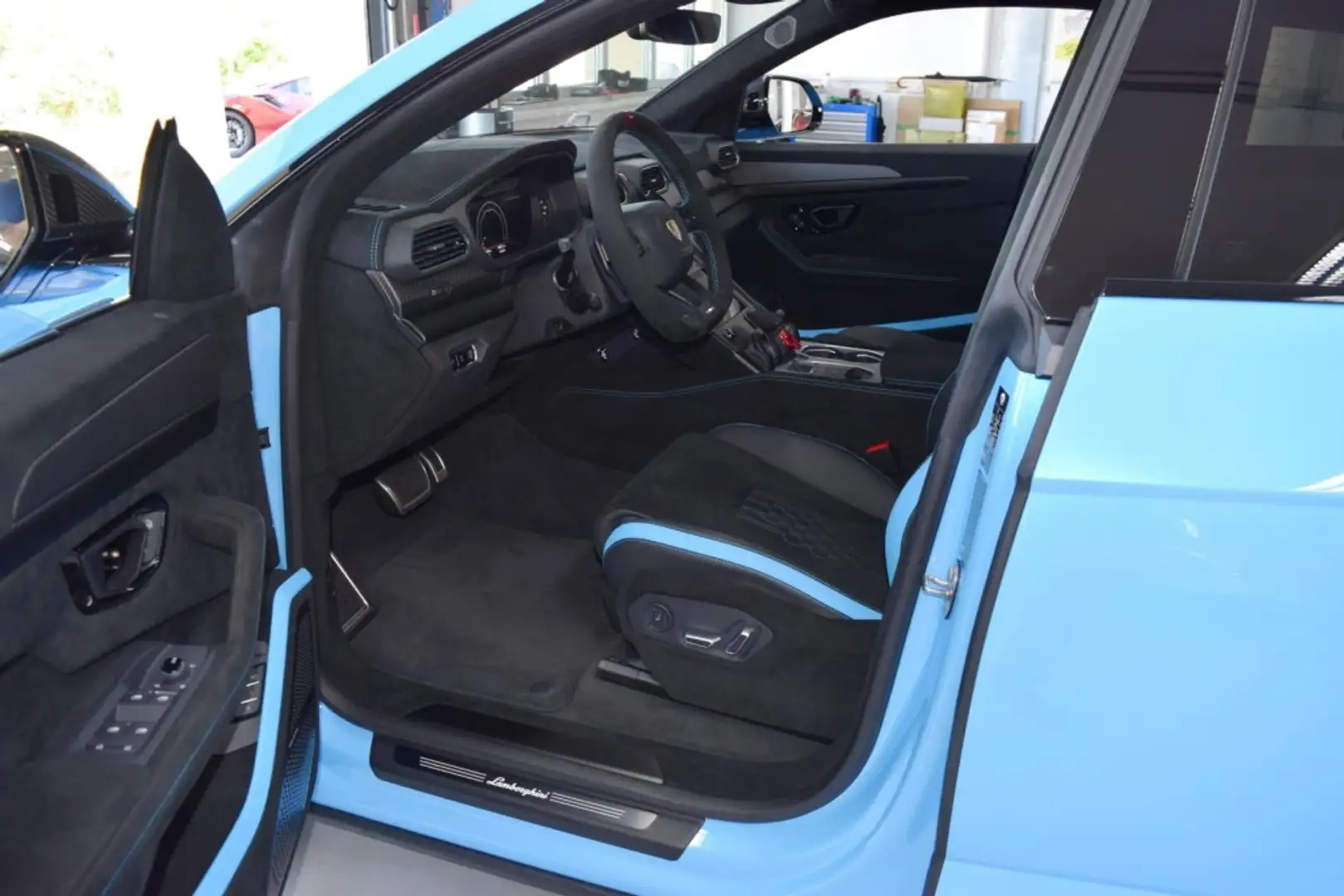 Lamborghini Urus Performante Carbonhaube & Dach HeadUp Синій - 2