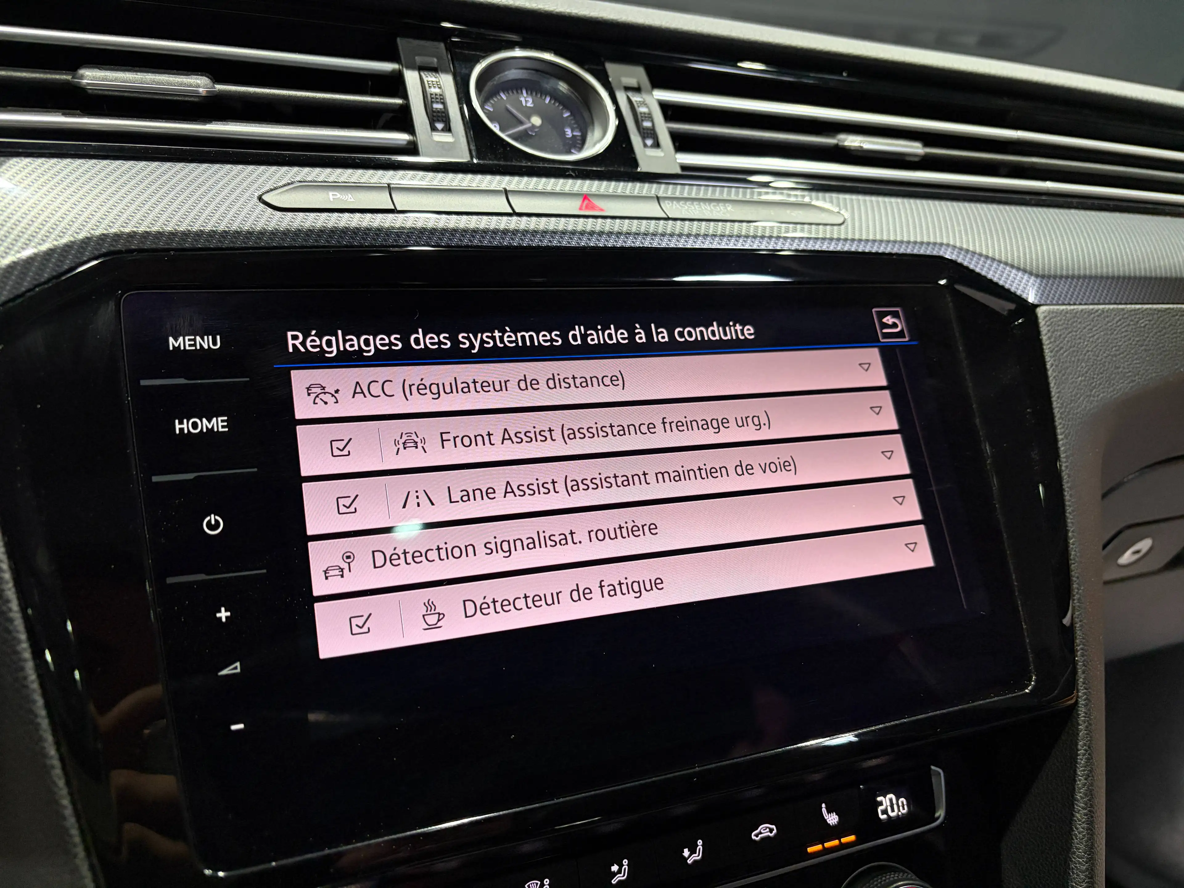 Volkswagen Arteon 2.0 TDi DSG R-Line *CARPLAY*TOIT OUV*SIEGE CHAUFF*GARANTIE* — photo 15