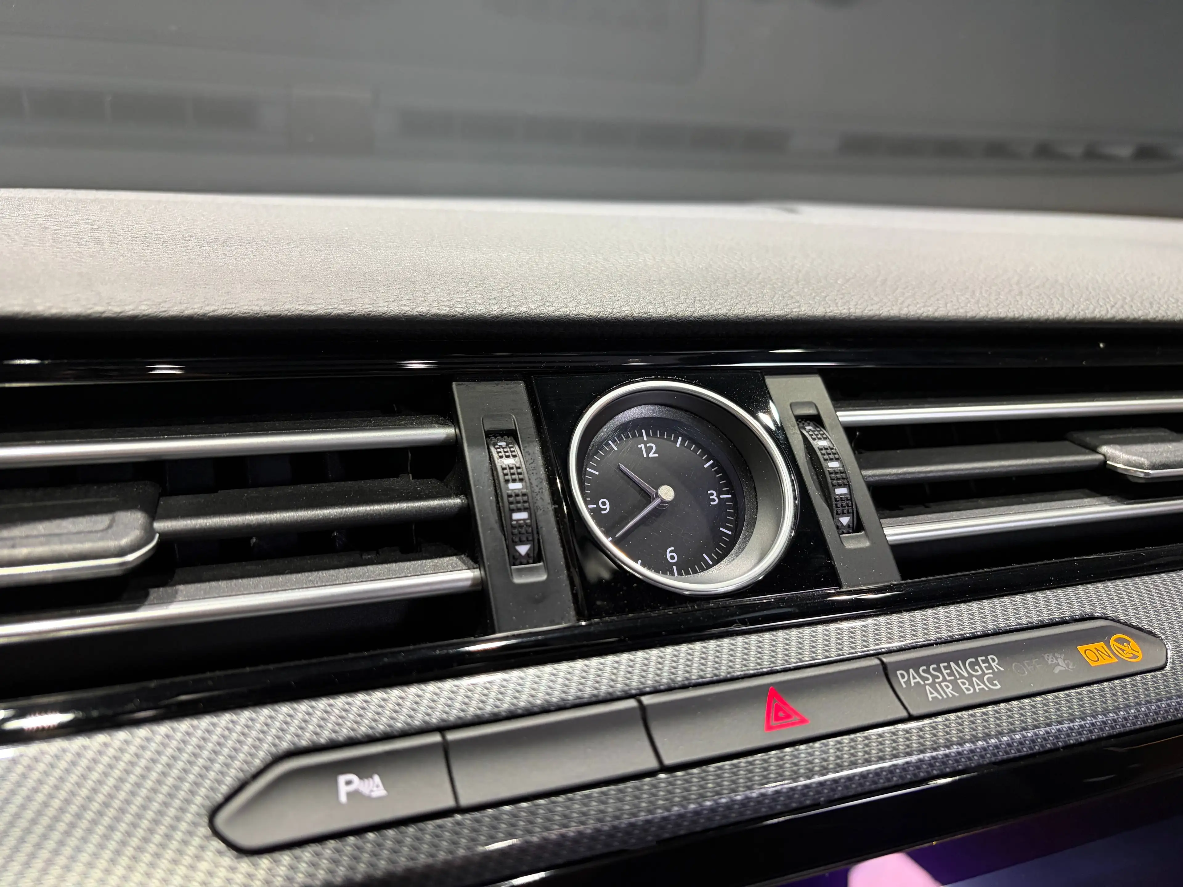 Volkswagen Arteon 2.0 TDi DSG R-Line *CARPLAY*TOIT OUV*SIEGE CHAUFF*GARANTIE* — photo 13