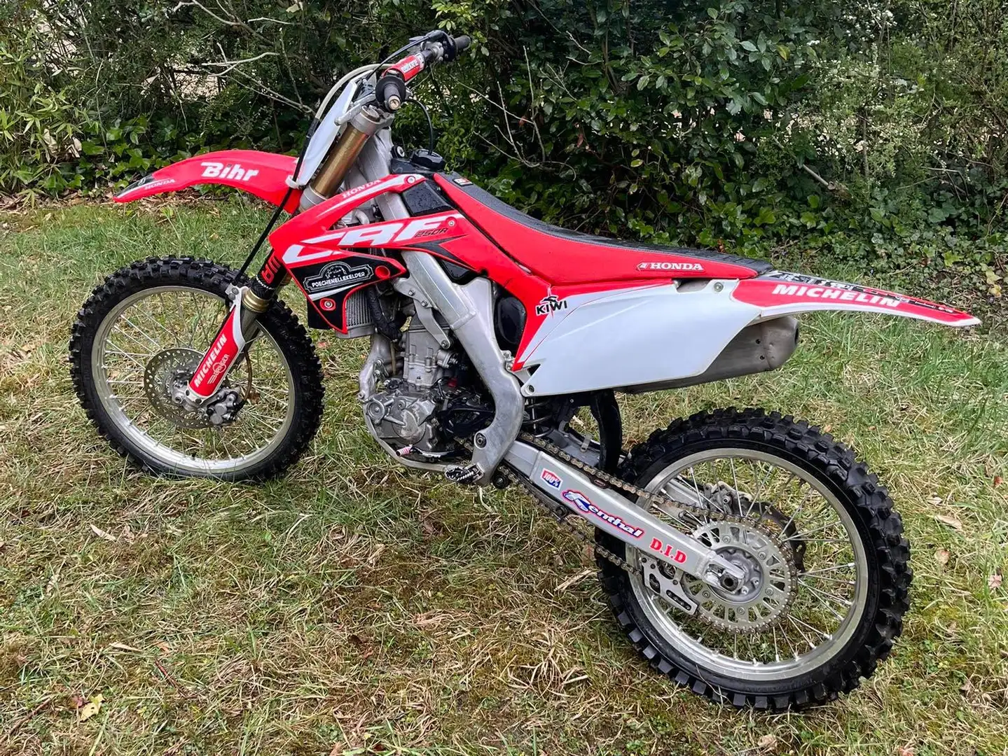Honda CRF 250 Roşu - 1