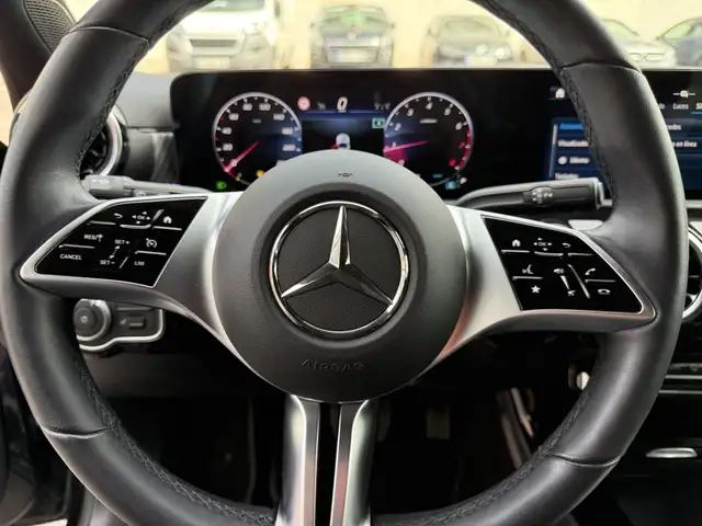 Mercedes-Benz A-Class view 25