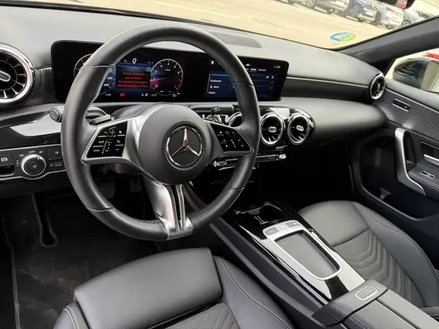 Mercedes-Benz A-Class view 19