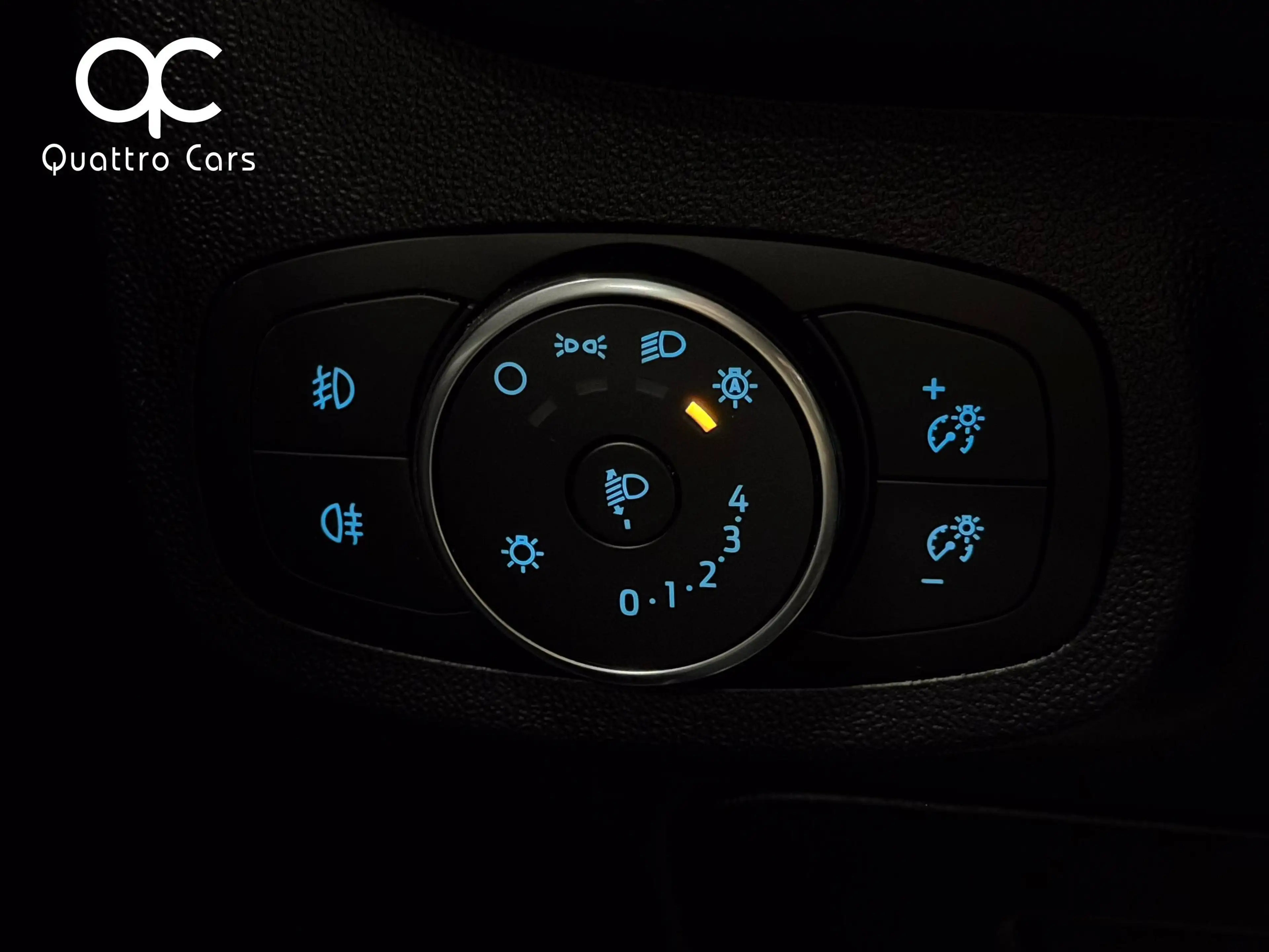 Ford Fiesta 1.1i * CAR PLAY * CLIM * 1ERE MAIN * CAPTEURS ARR — photo 24