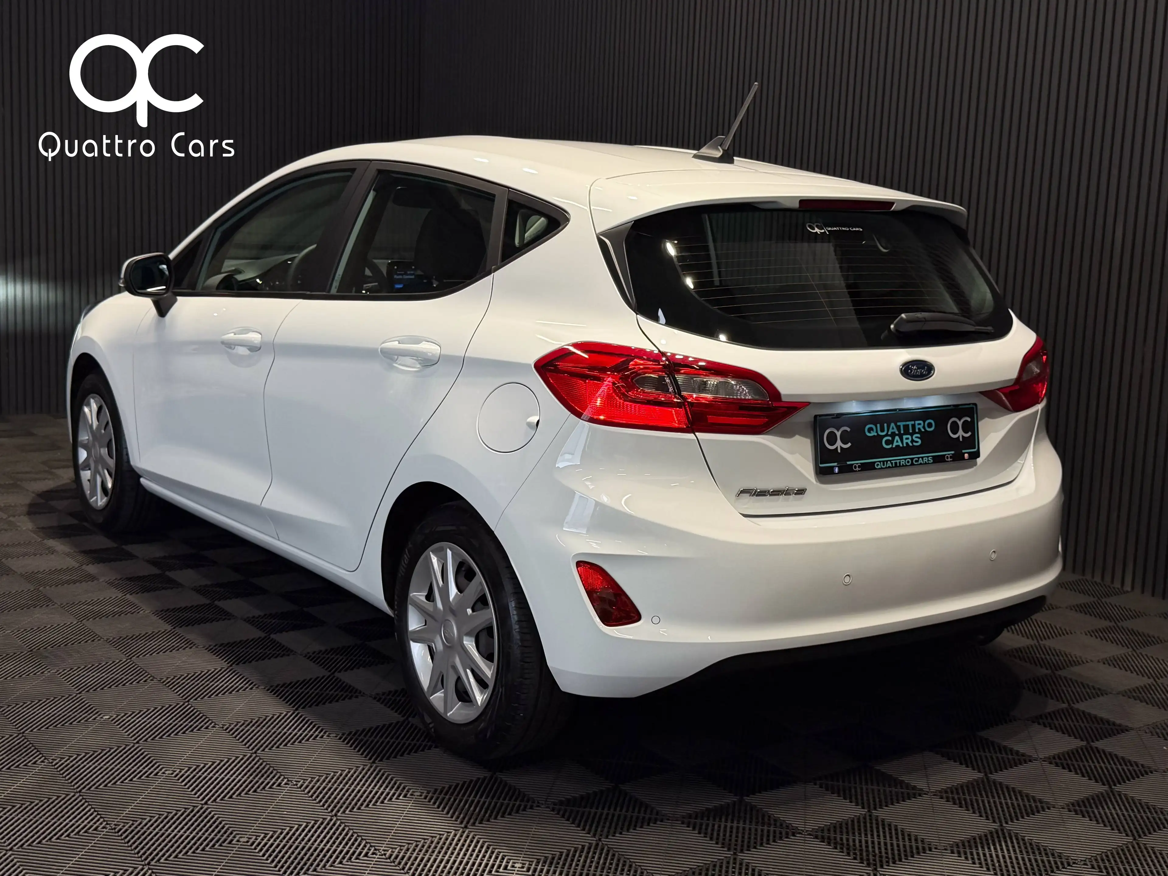 Ford Fiesta 1.1i * CAR PLAY * CLIM * 1ERE MAIN * CAPTEURS ARR — photo 8