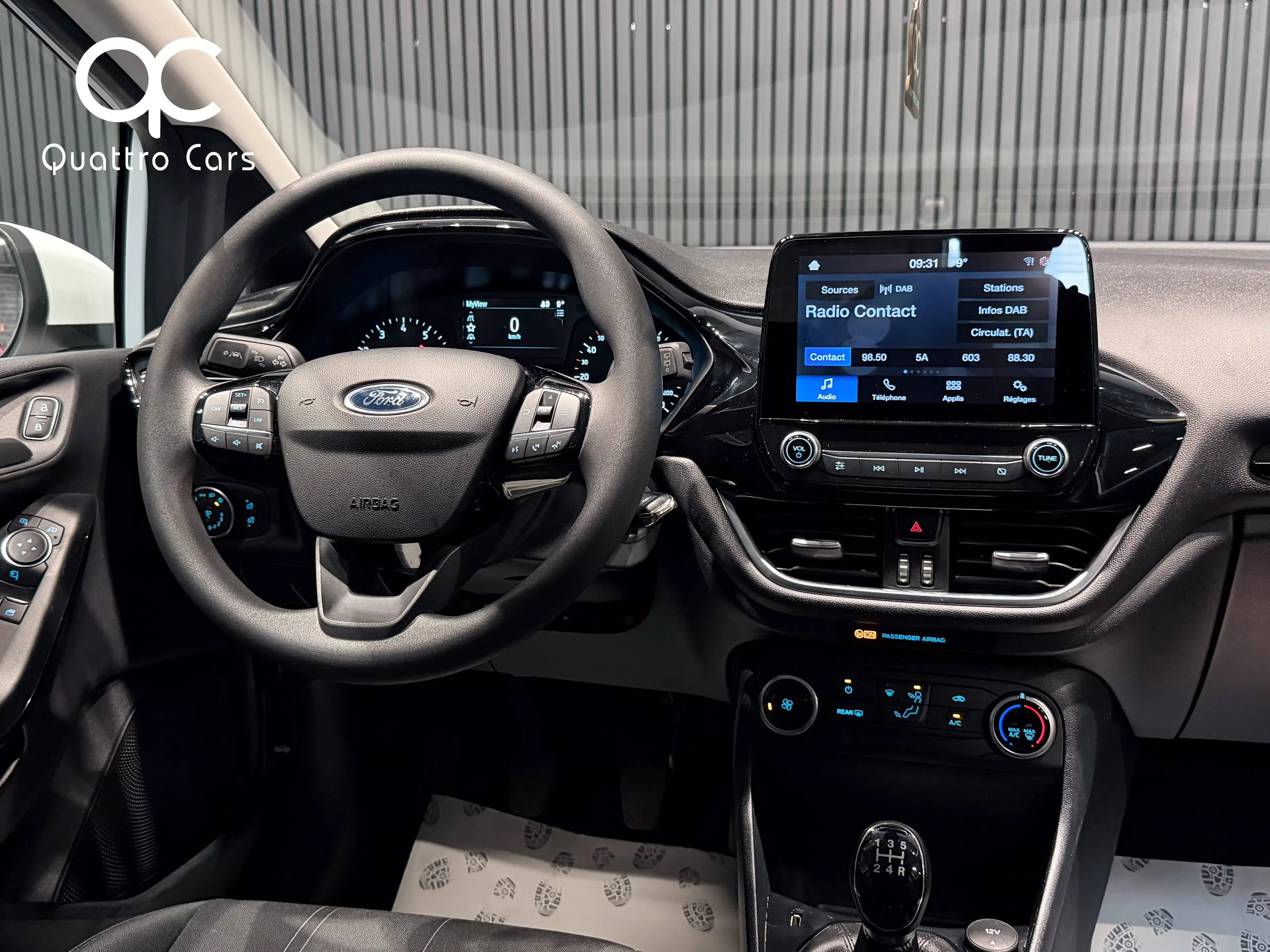 Ford Fiesta 1.1i * CAR PLAY * CLIM * 1ERE MAIN * CAPTEURS ARR — photo 9