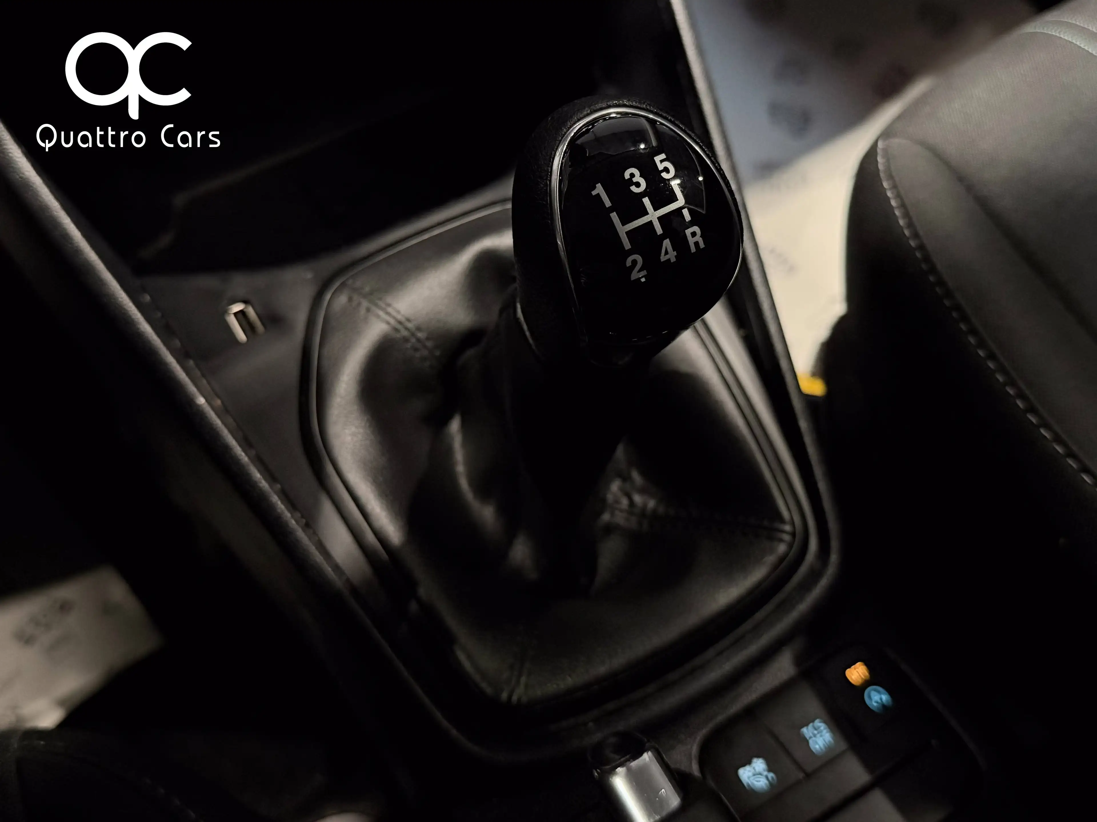 Ford Fiesta 1.1i * CAR PLAY * CLIM * 1ERE MAIN * CAPTEURS ARR — photo 22