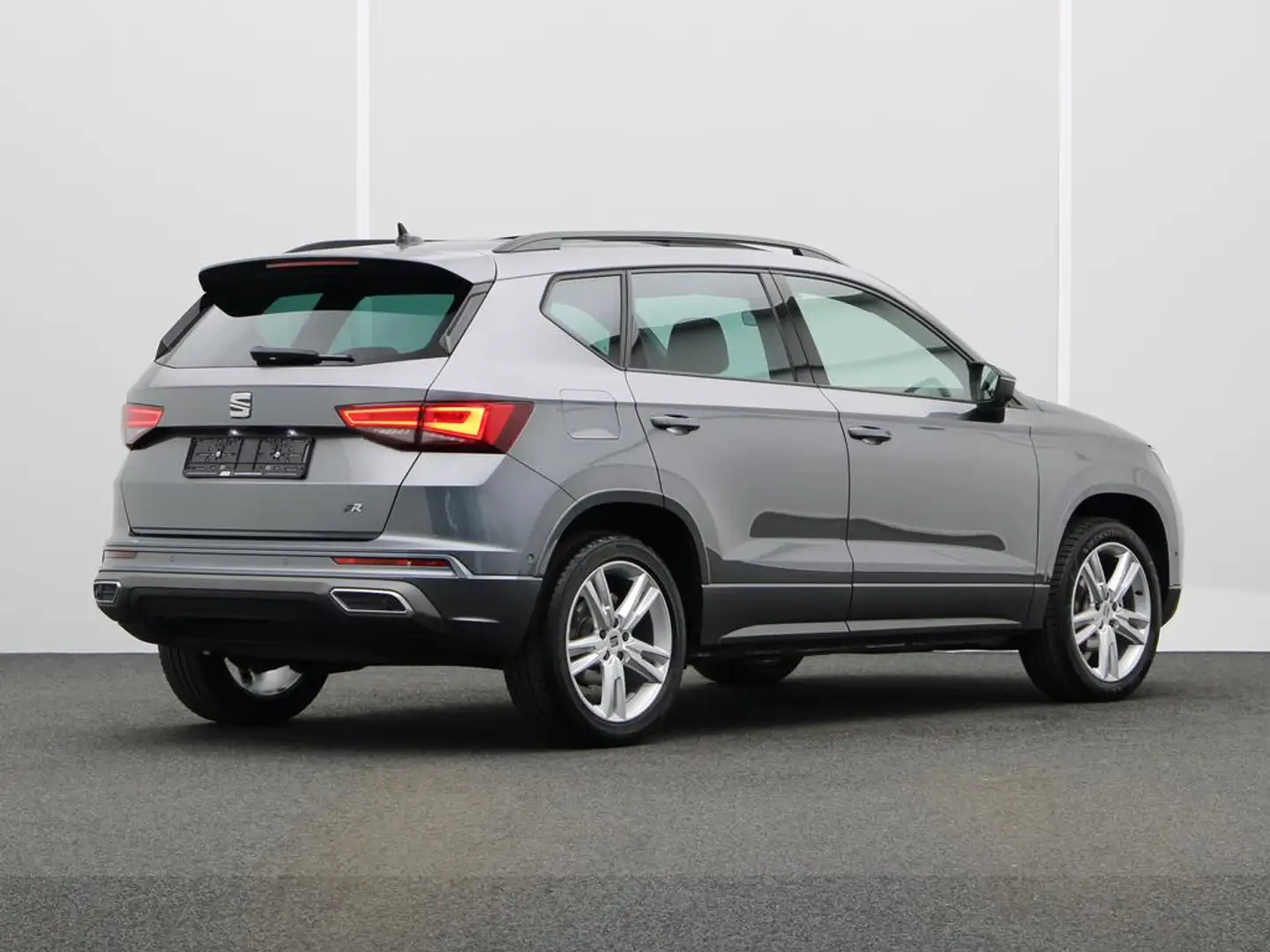SEAT Ateca FR 1.5 TSI 150 PK DSG AUTOMAAT Gris - 2