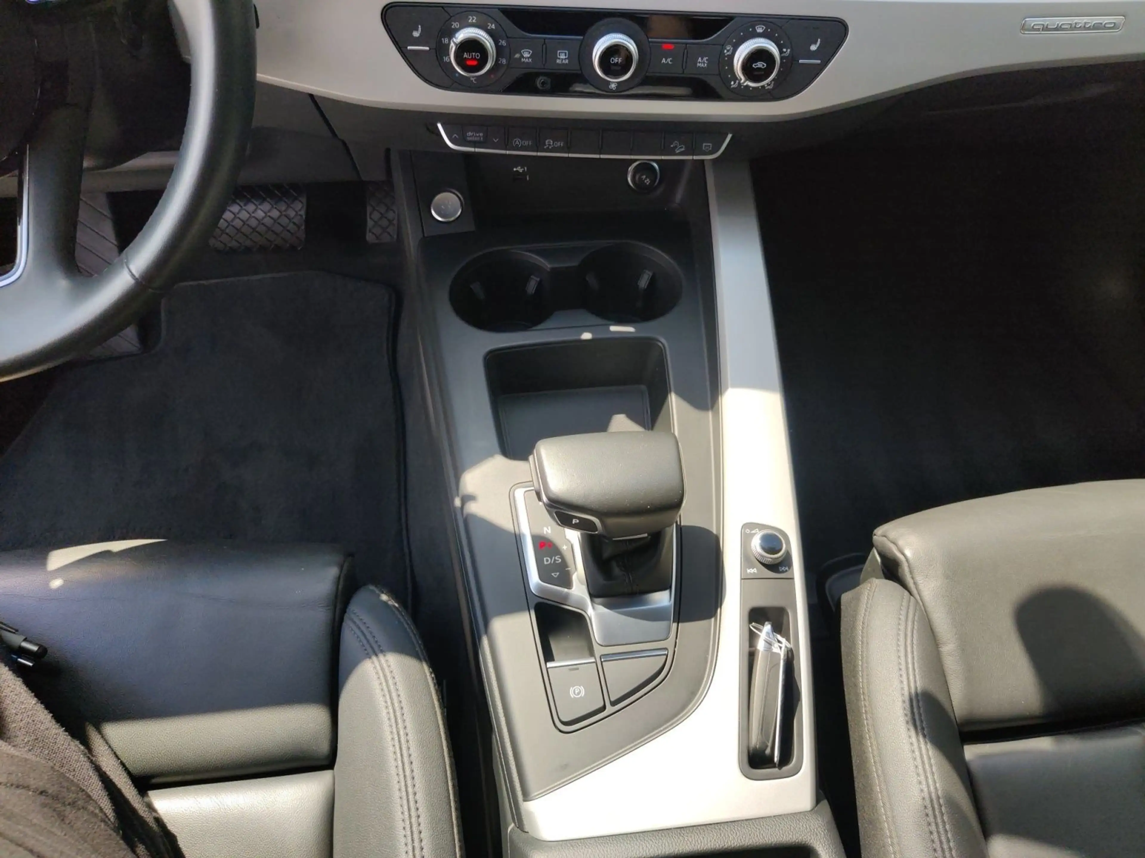 Audi A4 allroad 40 TDI q. S-Tronic, AHK, Tempomat, Na — photo 11