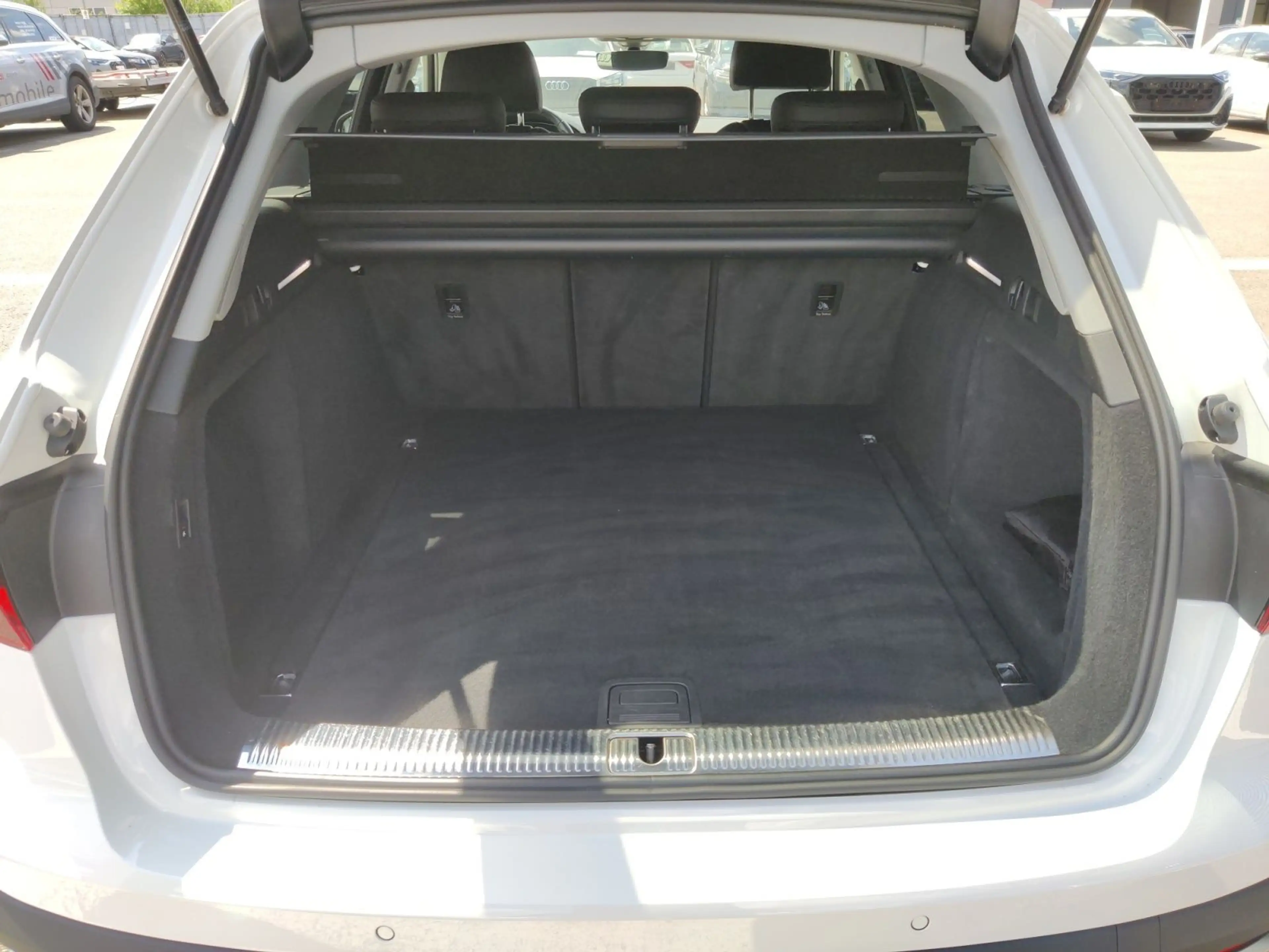 Audi A4 allroad 40 TDI q. S-Tronic, AHK, Tempomat, Na — photo 14