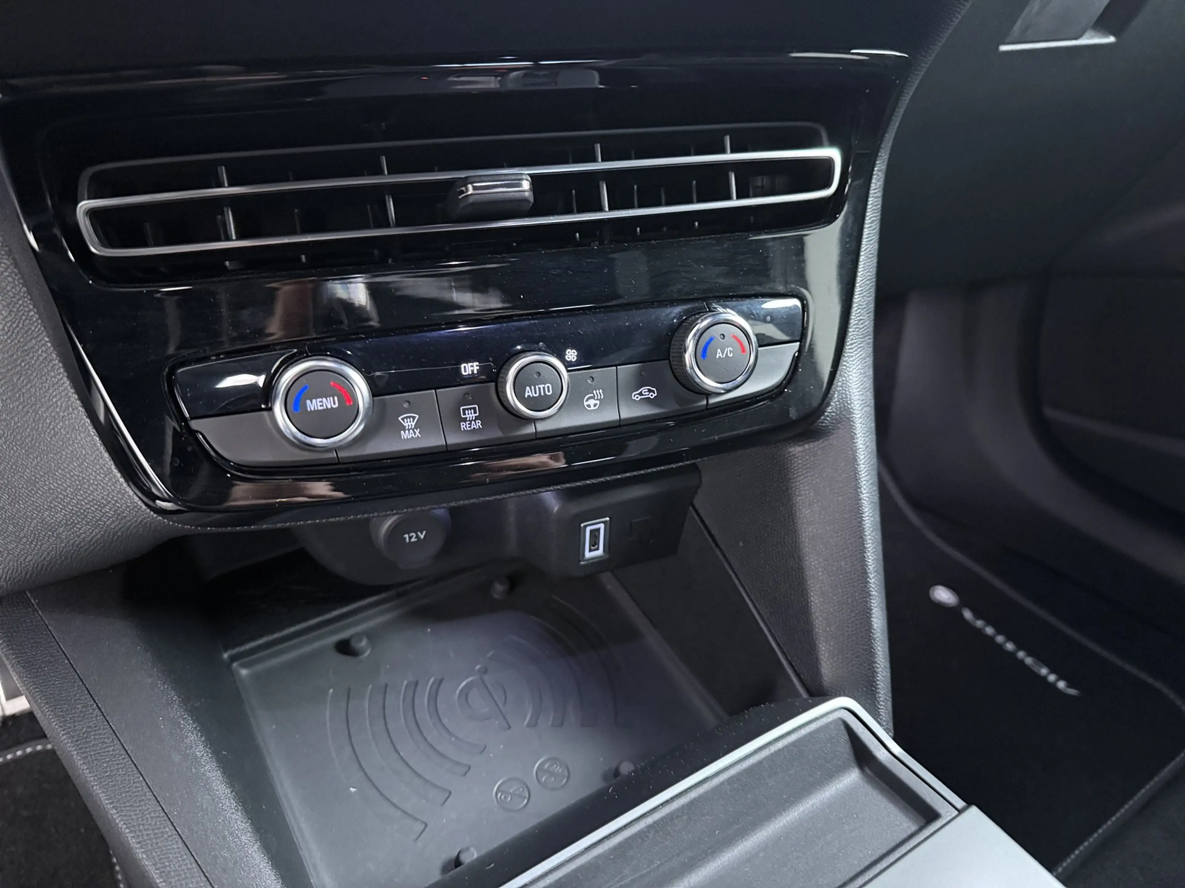 Opel Mokka-E GS 54 kWh | 96% SOH | Apple Carplay / Android Auto — photo 31