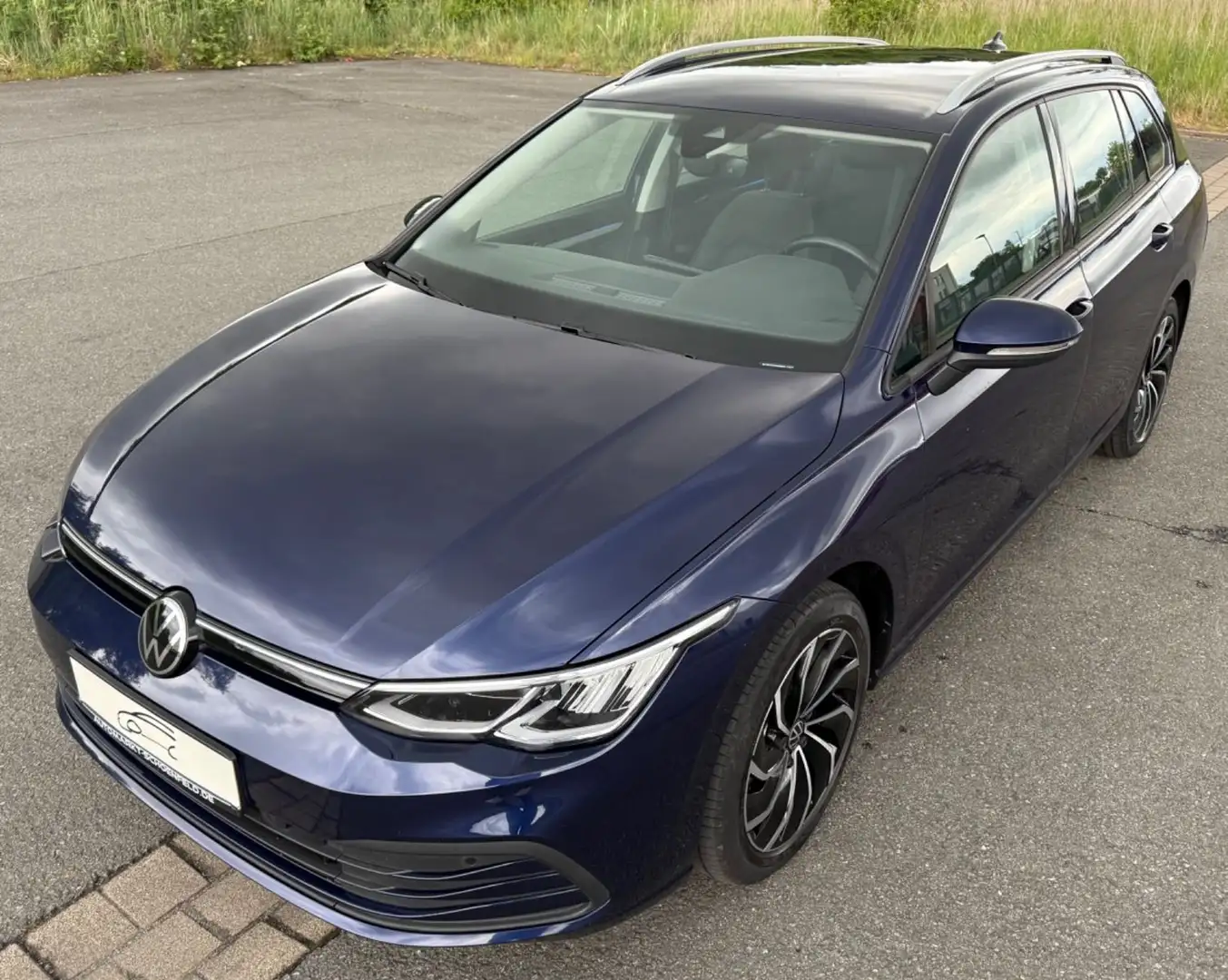 Volkswagen Golf VIII Var Life Navi Front Lane Ahk 1.Hd. Blauw - 1