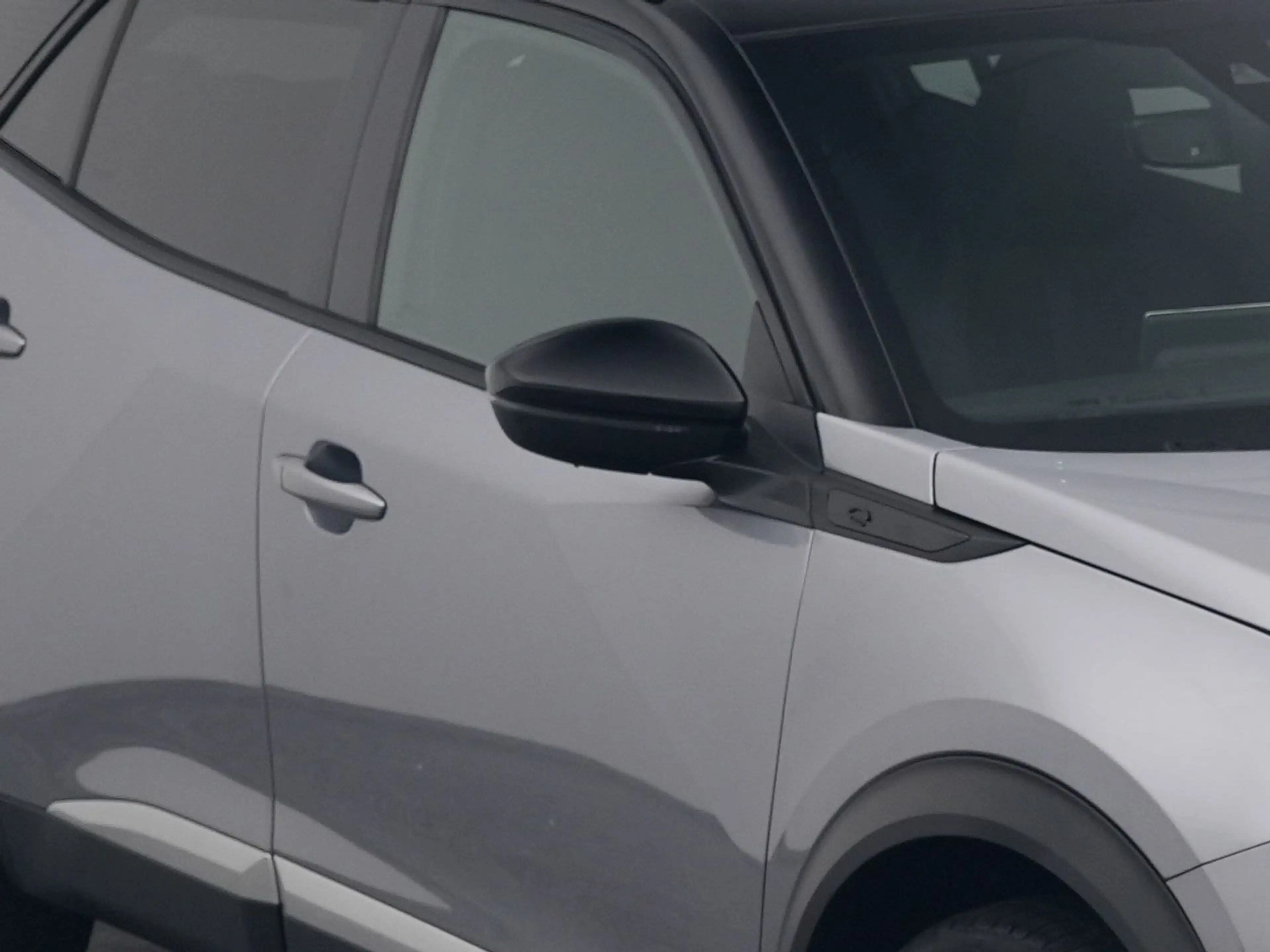 Peugeot e-2008 EV Allure 50 kWh | CAMERA | KEYLESS — photo 23