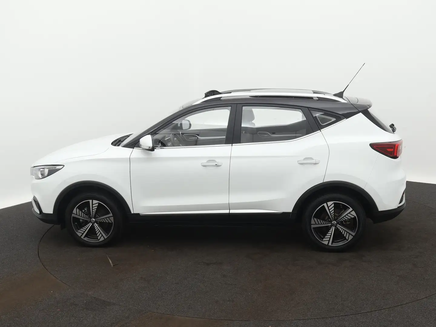 MG ZS MG EV Luxury 45 kWh | Leder | Navi | Panoramadak | Blanco - 2