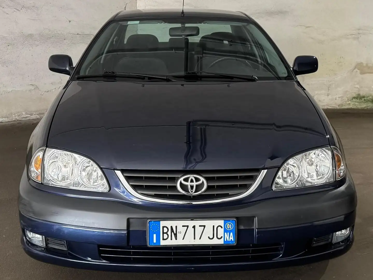 Toyota Avensis Avensis 1.6 vvt-i 16v luxury SOLO KM. 28.287 Blauw - 2