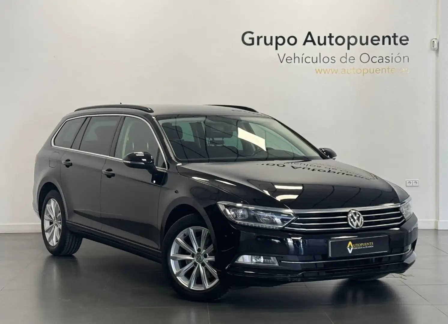 Volkswagen Passat 1.6TDI Advance 88kW Negro - 1