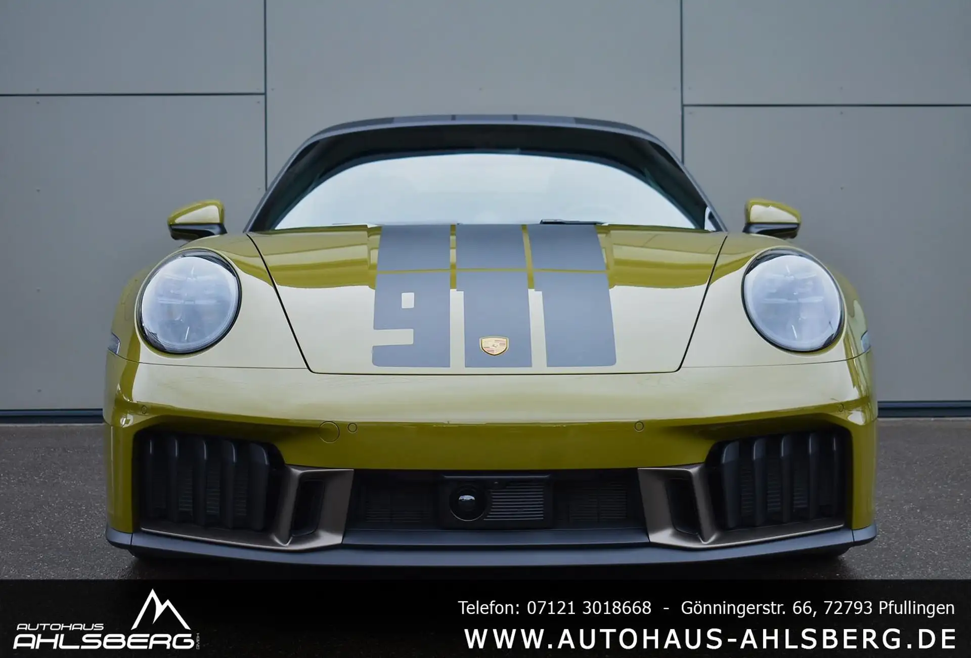 포르쉐 911 Carrera GTS Cabriolet 2026 옐로 사진 2