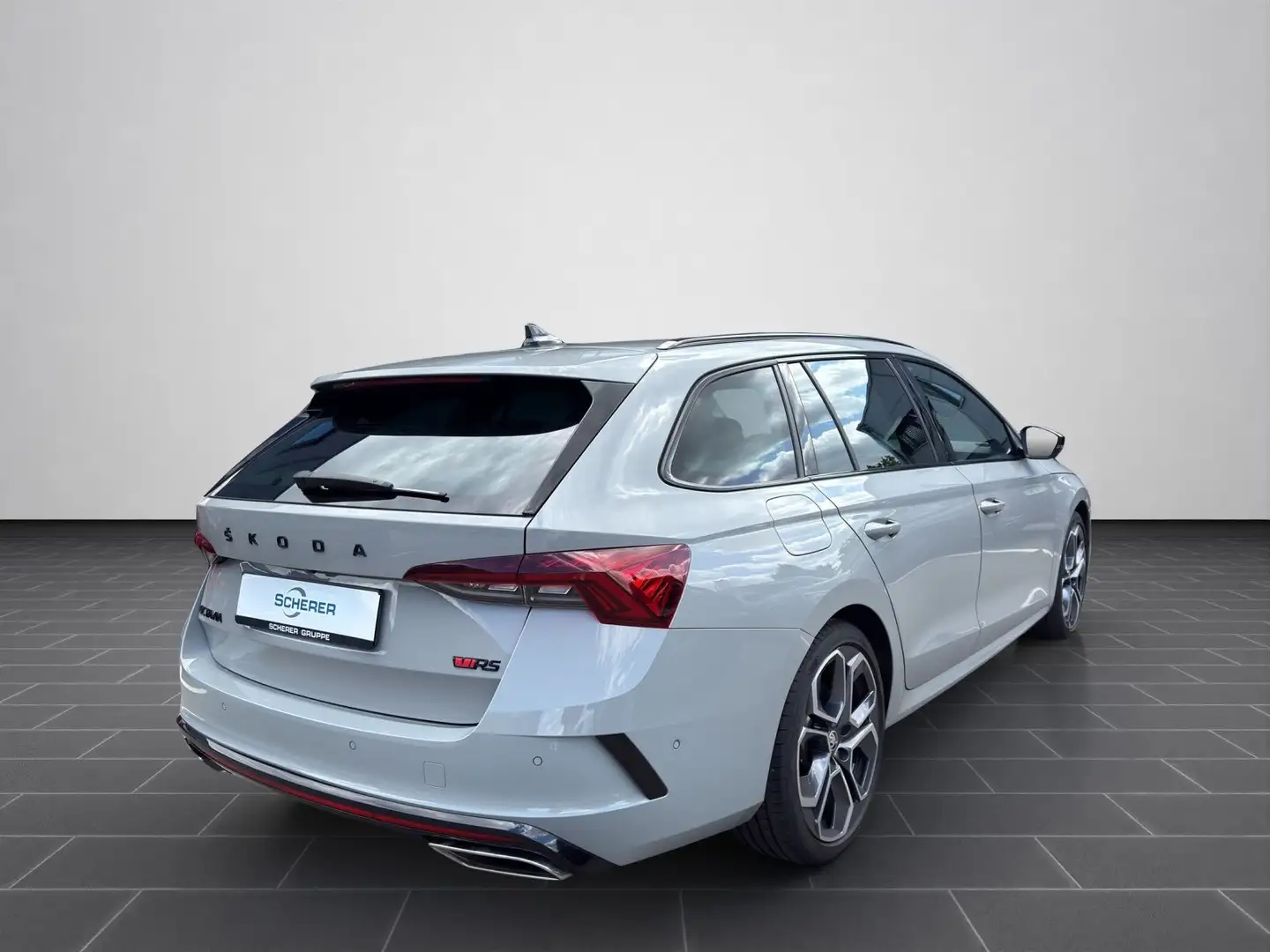 Skoda Octavia IV Combi RS plus 2.0 TSI MATRIX HUD ACC Grau - 2