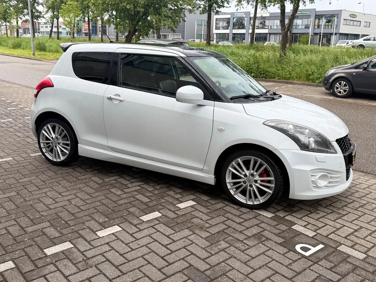 Suzuki Swift 1.6 Sport(( leder/stoelverwarming))) Bílá - 2