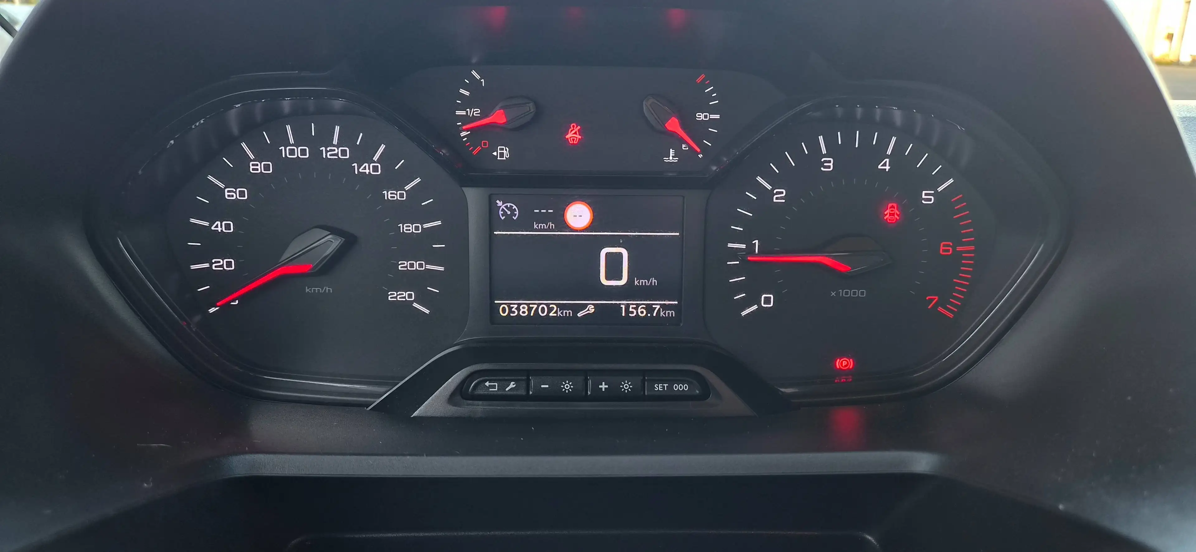Peugeot Rifter Rifter 1.5 BlueHDi Standard Allure — photo 13