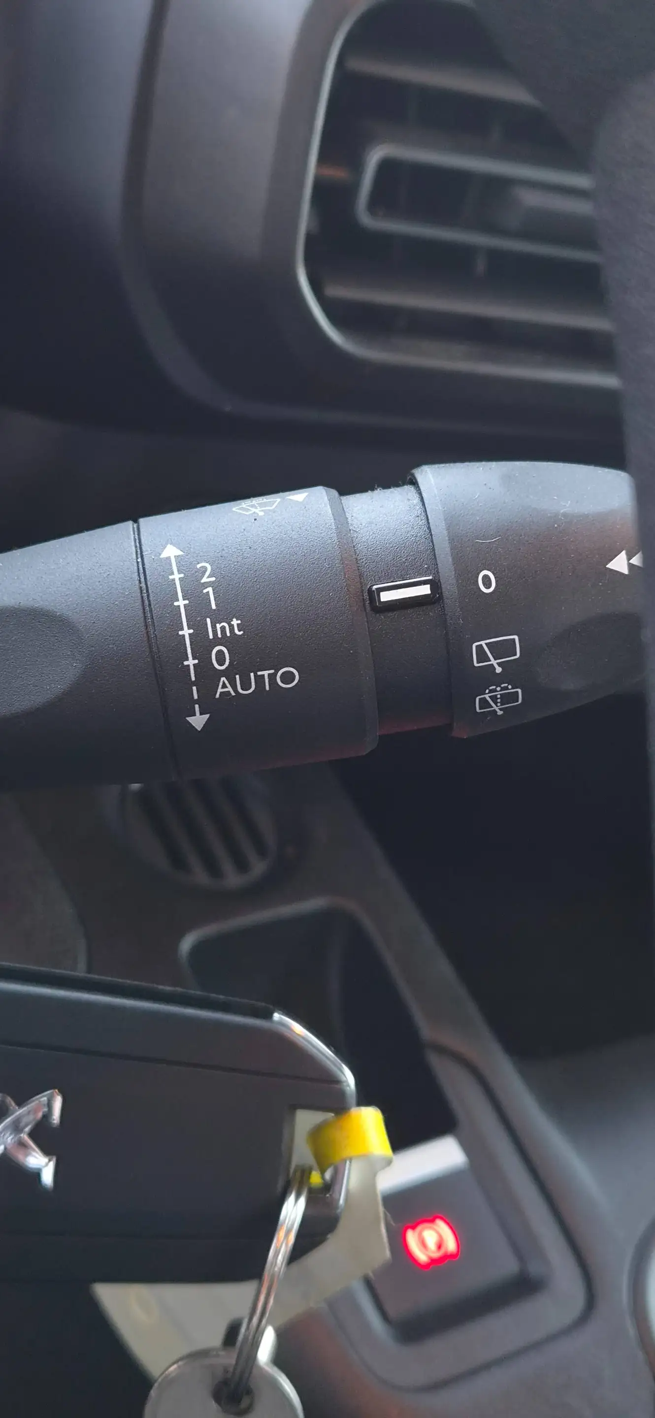 Peugeot Rifter Rifter 1.5 BlueHDi Standard Allure — photo 15