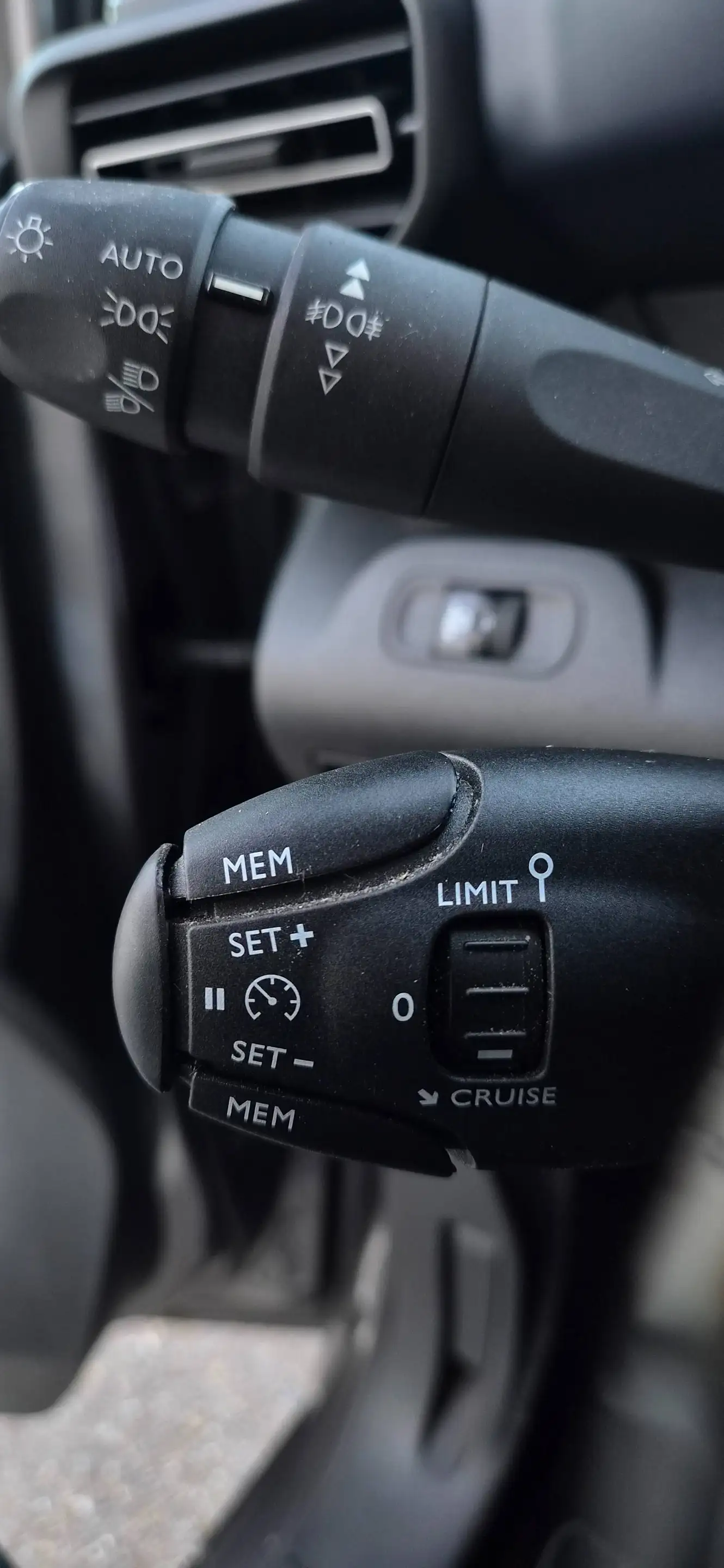 Peugeot Rifter Rifter 1.5 BlueHDi Standard Allure — photo 14