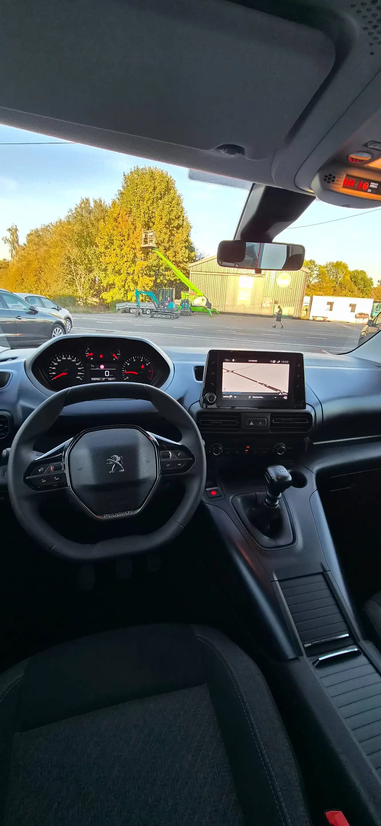 Peugeot Rifter Rifter 1.5 BlueHDi Standard Allure — photo 12