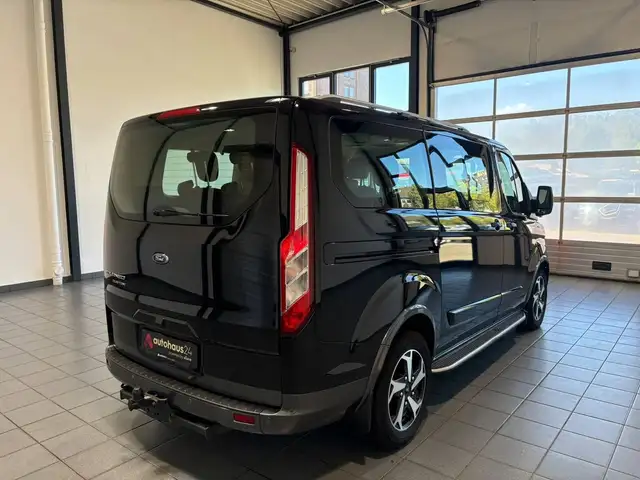 Ford Tourneo Custom view 5
