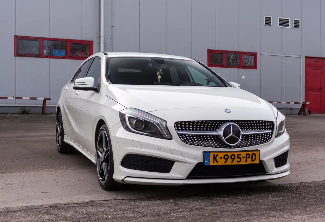 Mercedes-Benz A 180