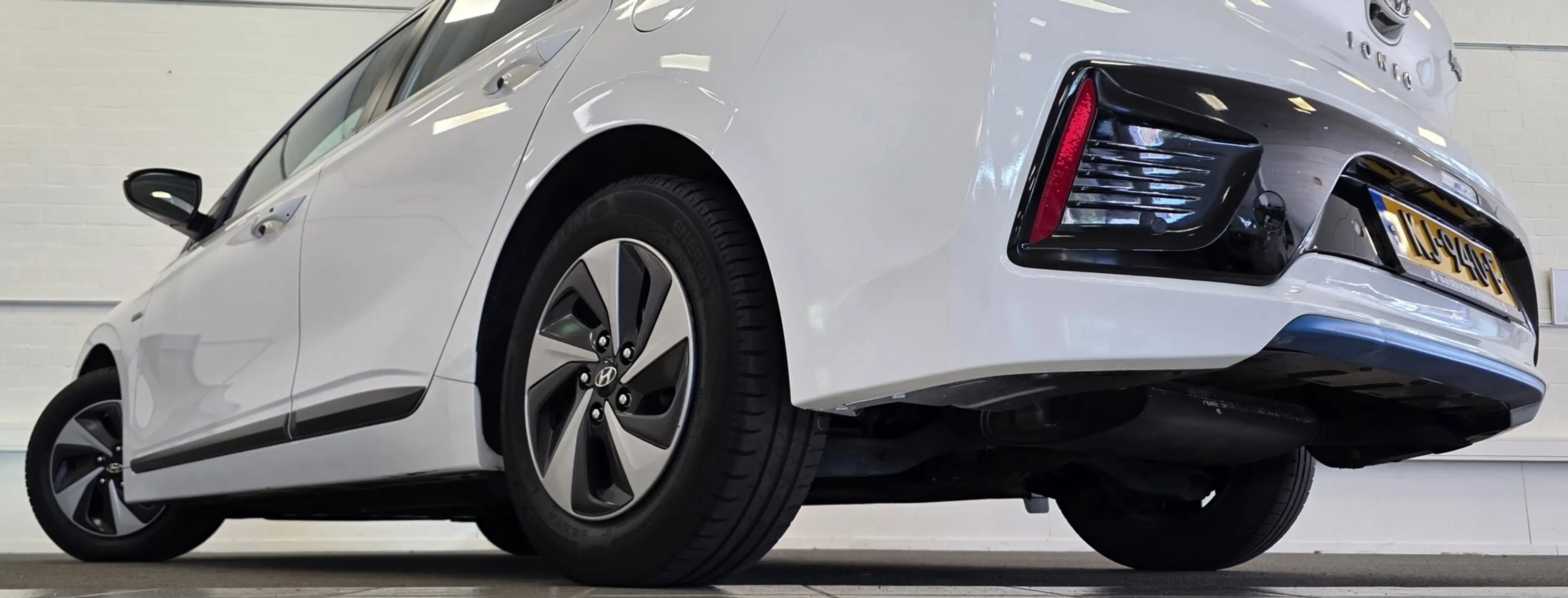 Hyundai IONIQ 1.6 GDi First Edition Pano Leer Vol opties! Garant — photo 6
