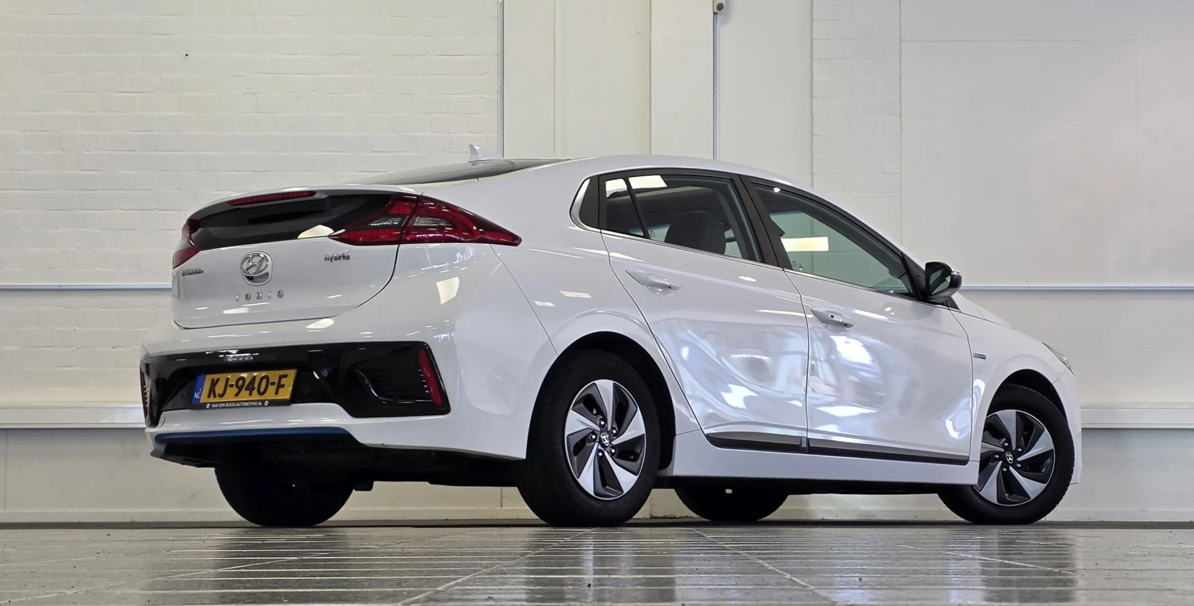 Hyundai IONIQ 1.6 GDi First Edition Pano Leer Vol opties! Garant — photo 7