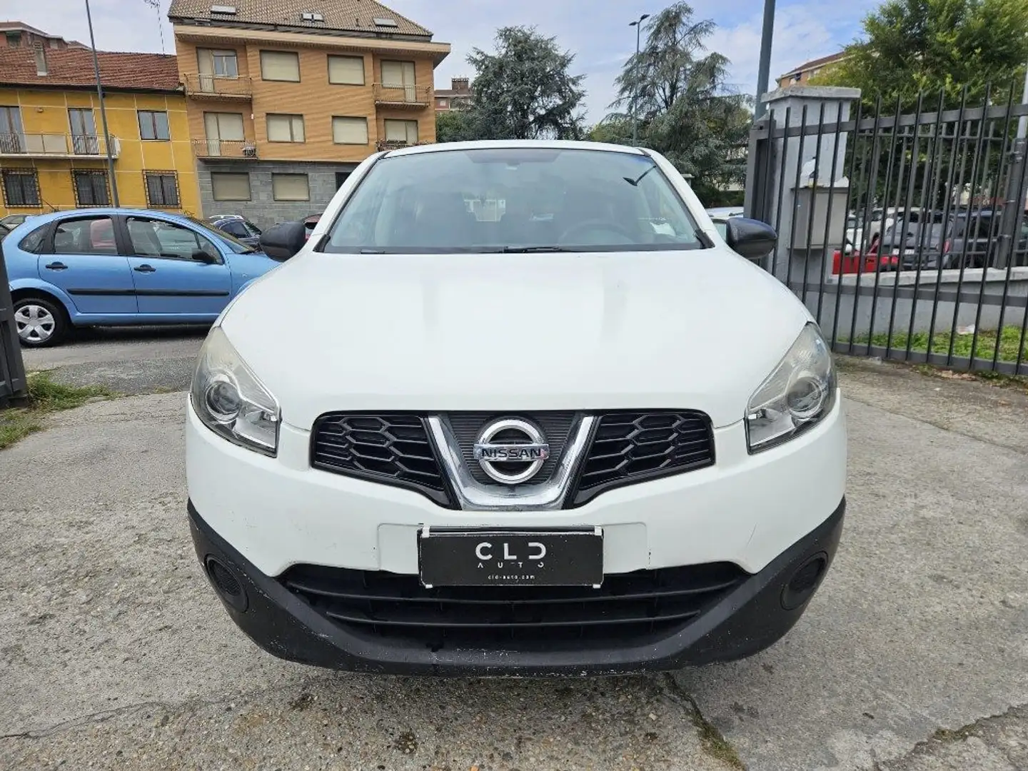 Nissan Qashqai 1.5 dCi GANCIO TRAINO Blanc - 2