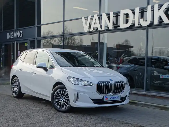 BMW 225 2-serie Active Tourer 225e xDrive Luxury-Line Wide