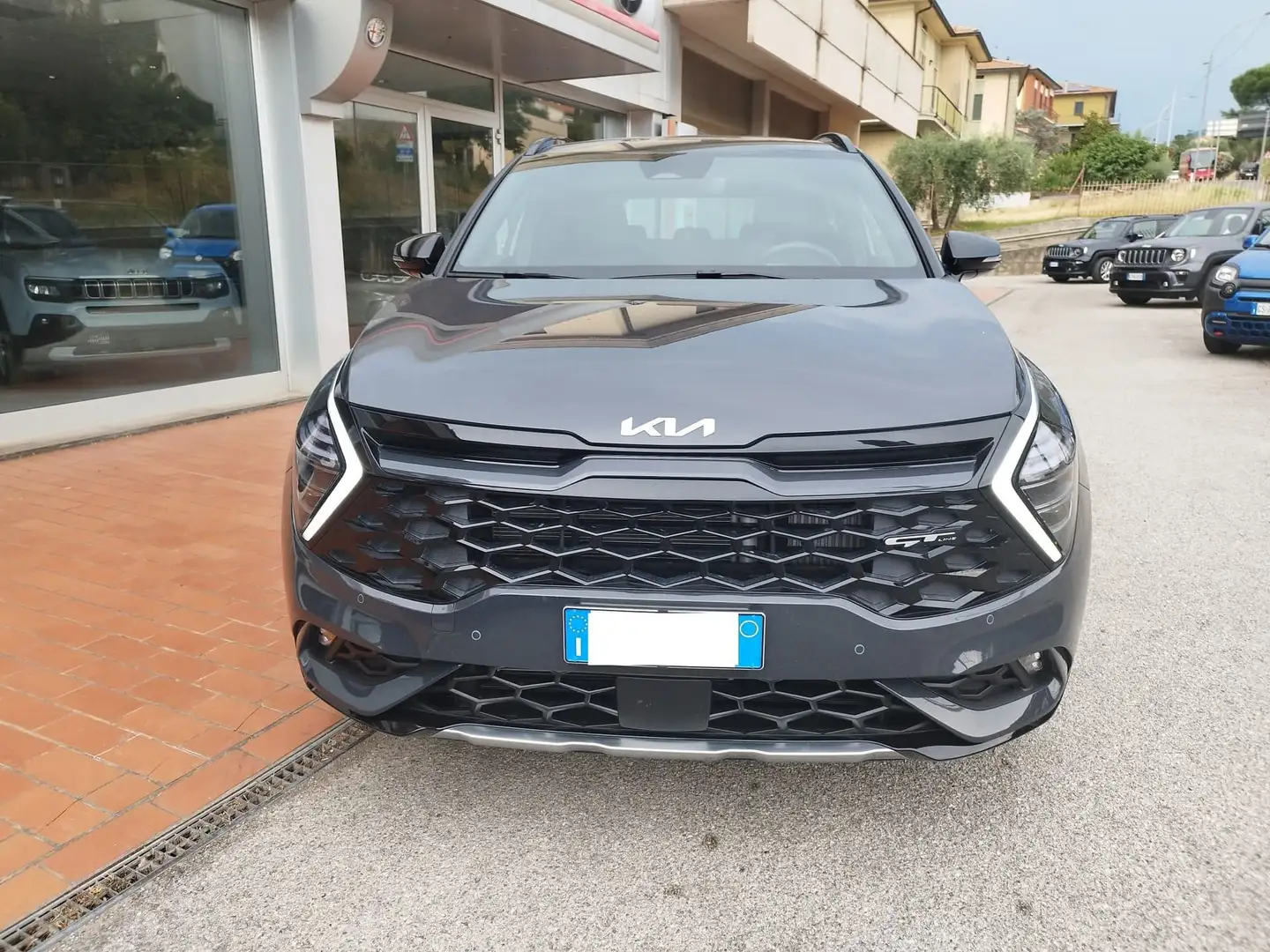 Kia Sportage 1.6 CRDi MHEV DCT GT-line Grigio - 2
