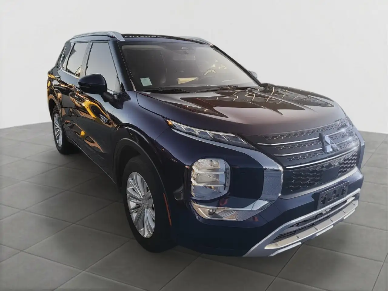 Mitsubishi Outlander снимка Mitsubishi Outlander