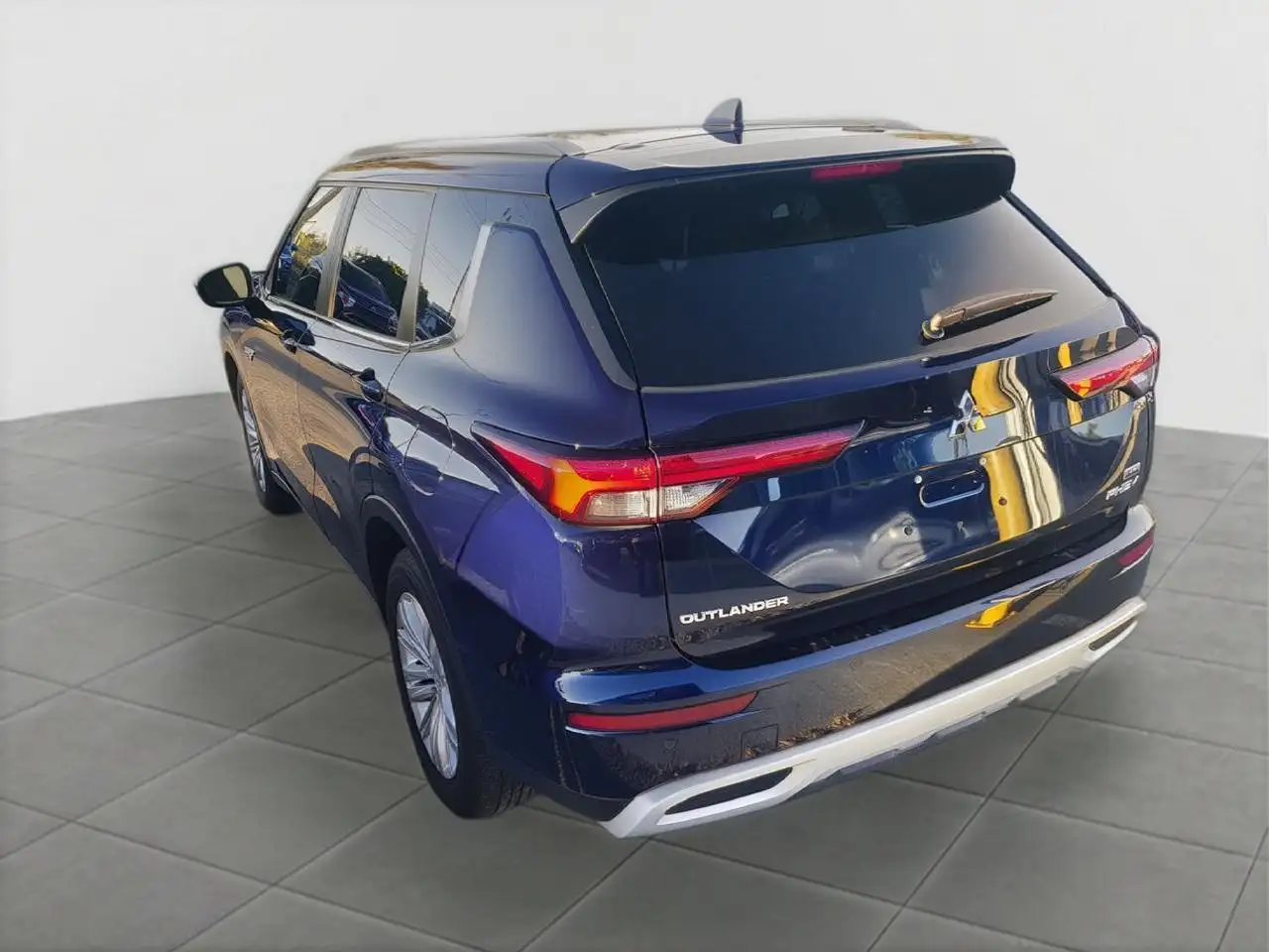 Mitsubishi Outlander снимка Mitsubishi Outlander