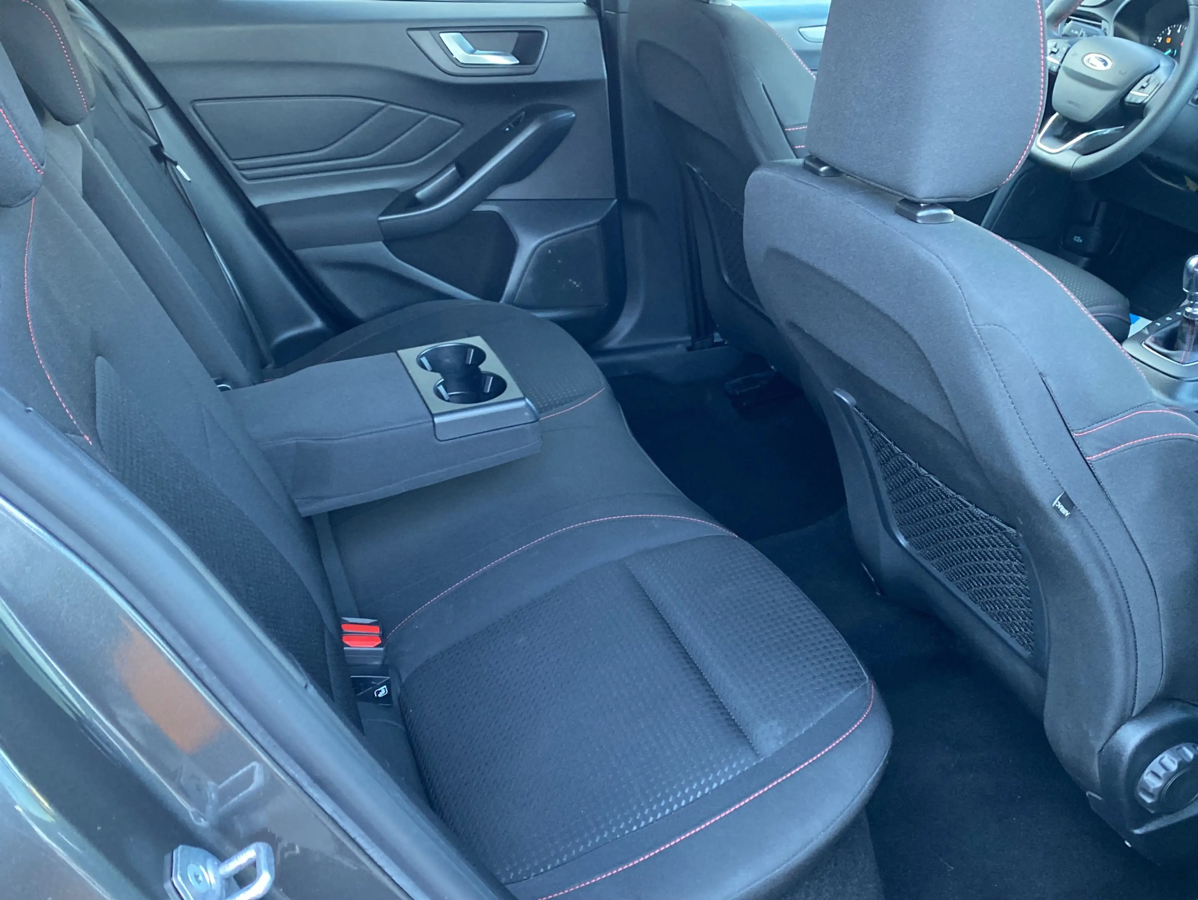 Ford Focus Turnier 1.0 EcoBoost ST-Line*ACC* — photo 8