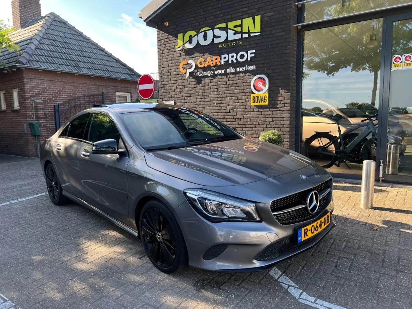 Mercedes-Benz 250 PRESTIGE AMG pakket Gris - 1