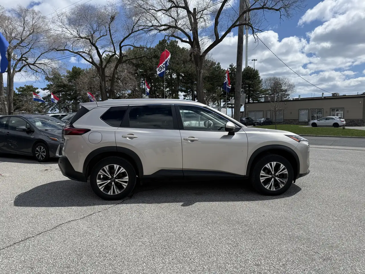 Nissan Rogue снимка Nissan Rogue
