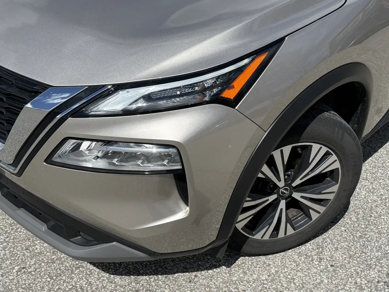 Nissan Rogue снимка Nissan Rogue
